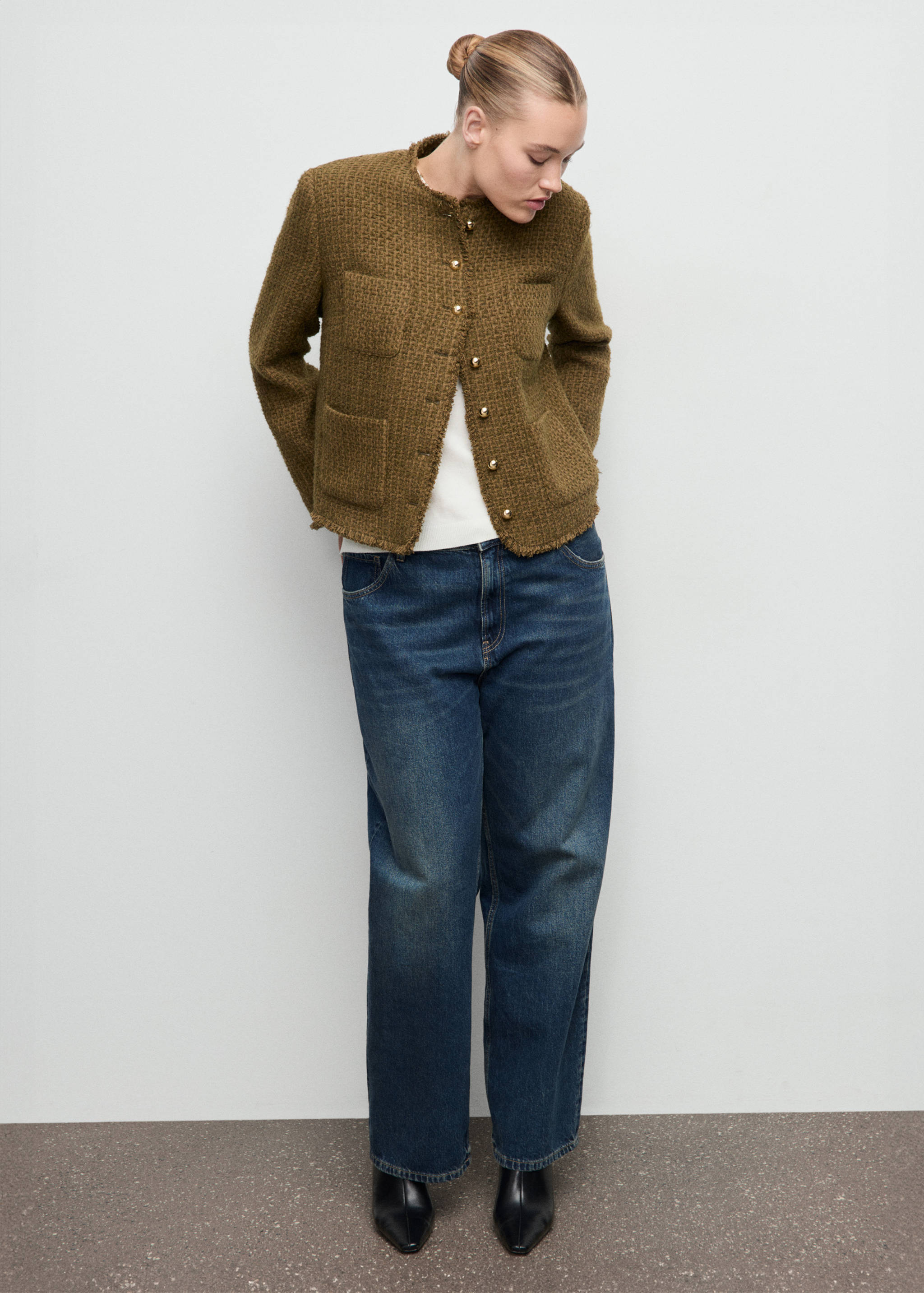 Tweed jacket with jewel buttons - Details of the article 3