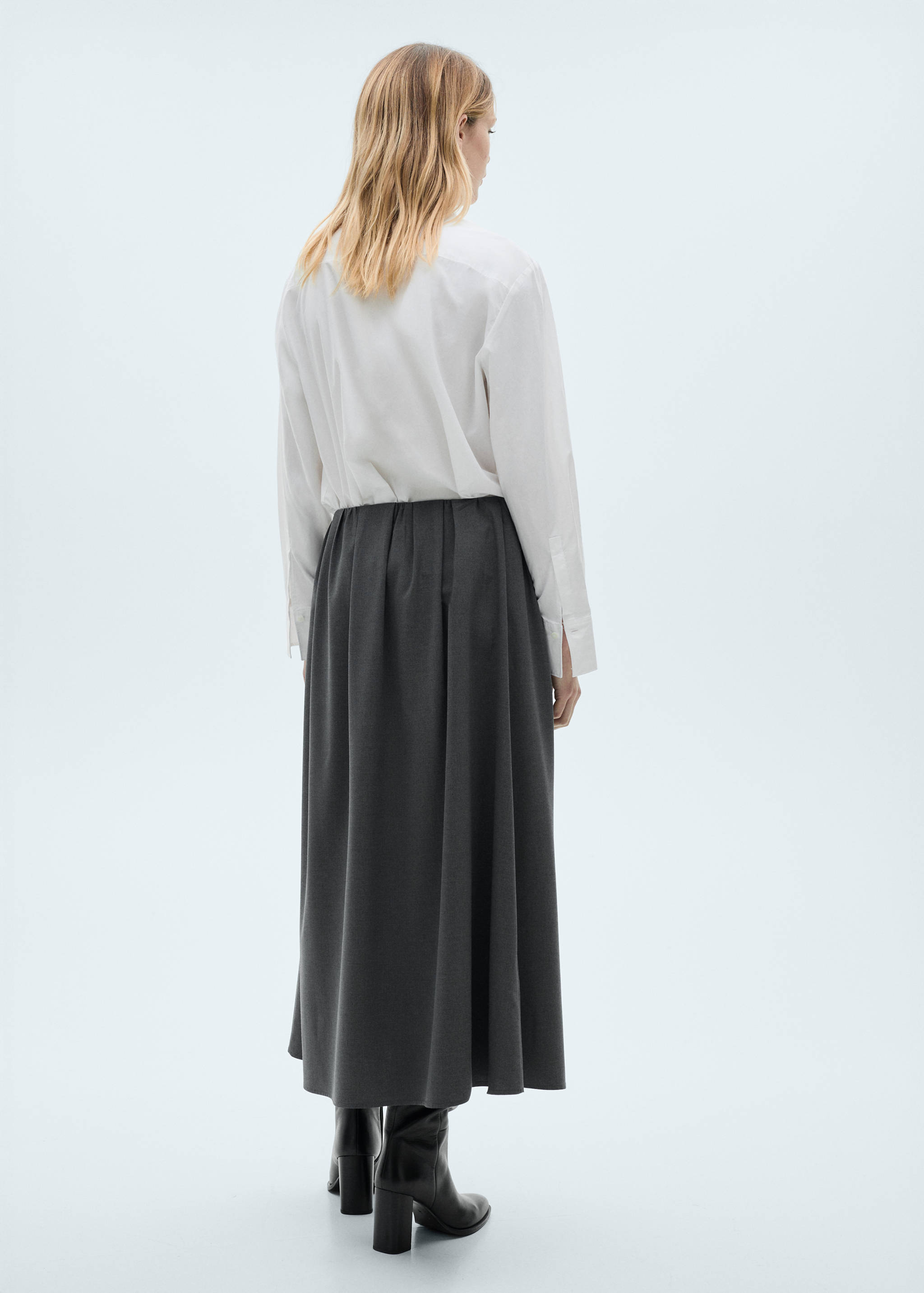 A-line pleated skirt - Reverse of the article
