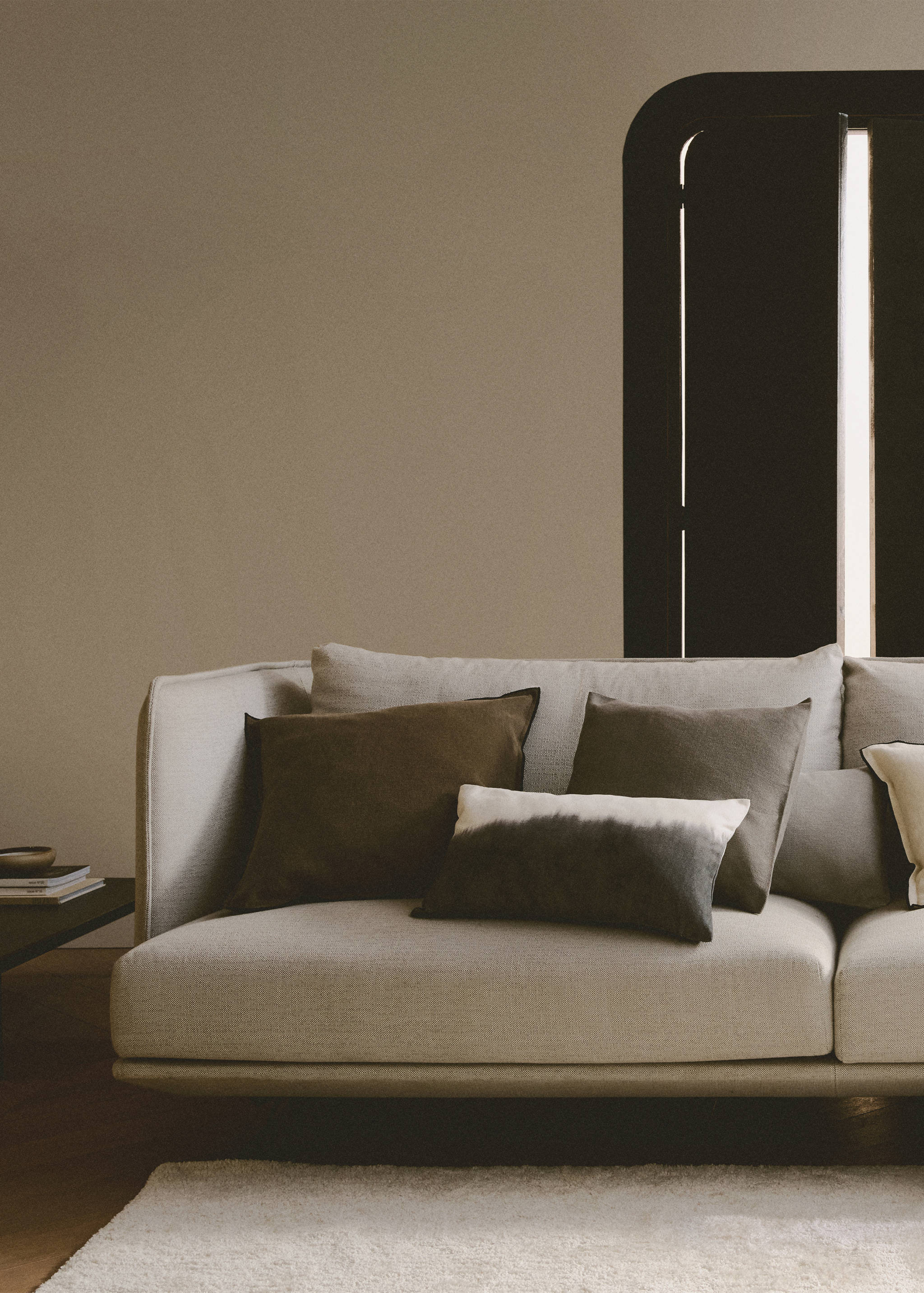 Cotton linen cushion cover with overlock flap 40x60cm - Details of the article 6