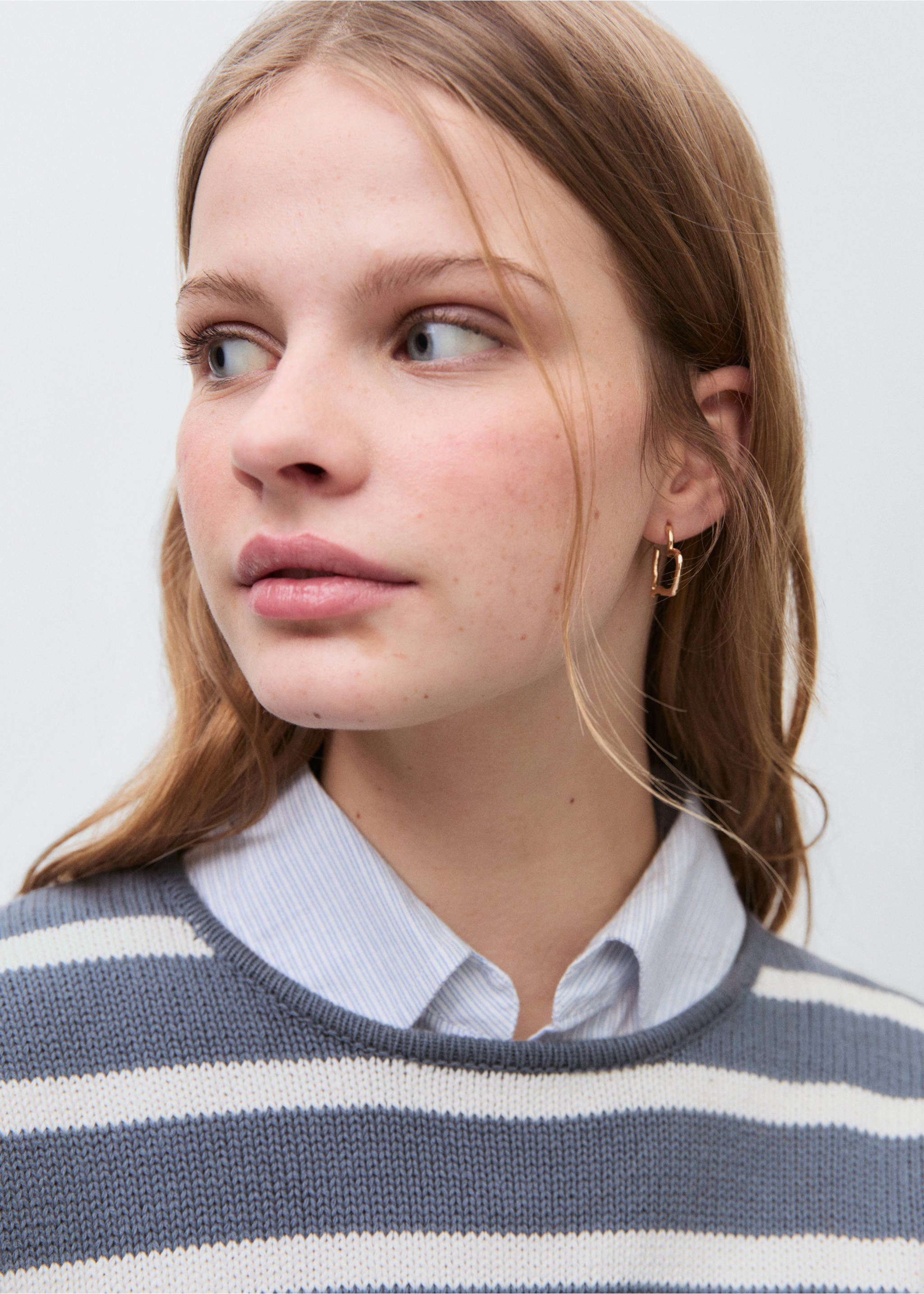 Jersei punt ratlles - Detall de l'article 1, Blau marí fosc. Ref: 87032539-00.