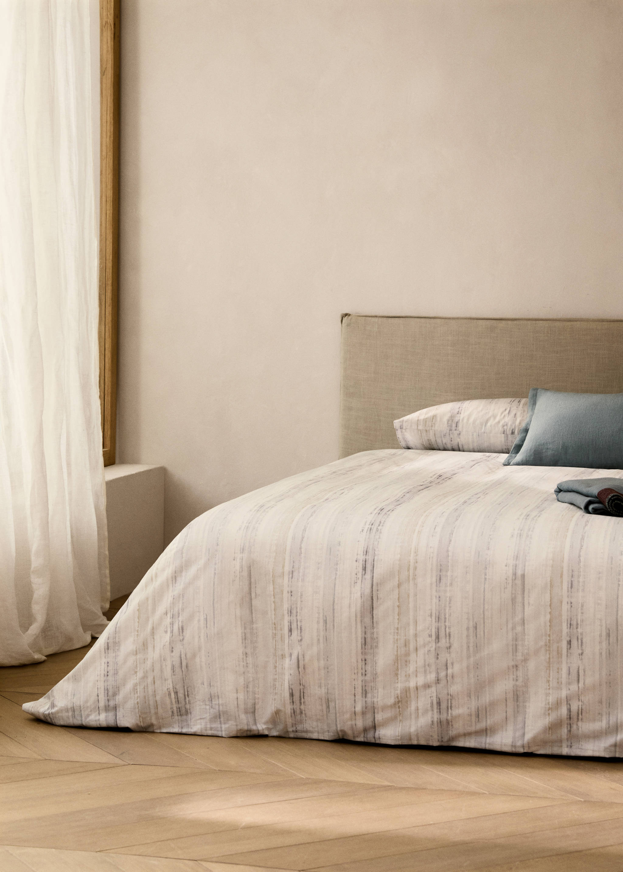Percale cotton duvet cover with blurred print King bed - General plane