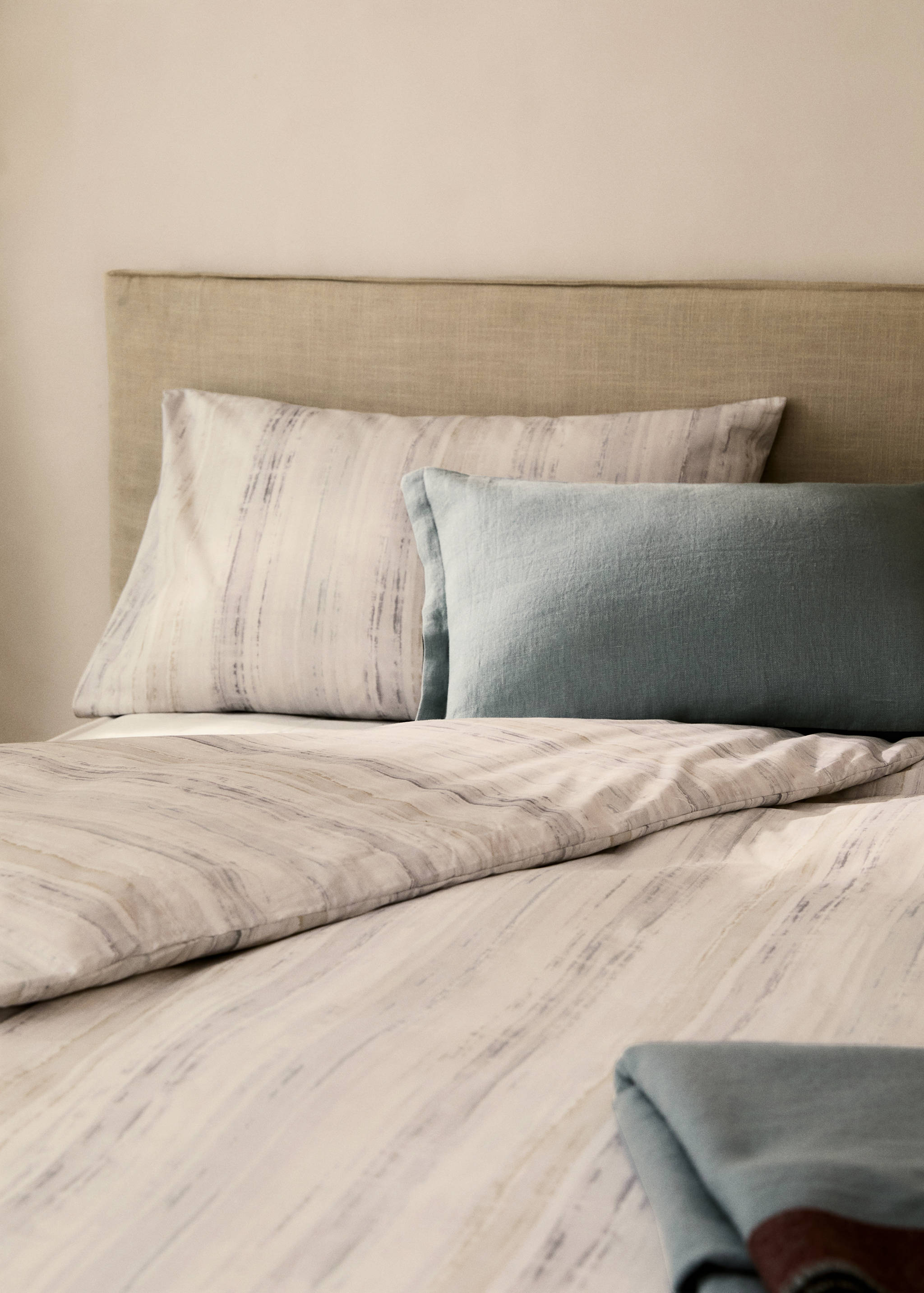 Percale cotton duvet cover with blurred print King bed - Details of the article 7