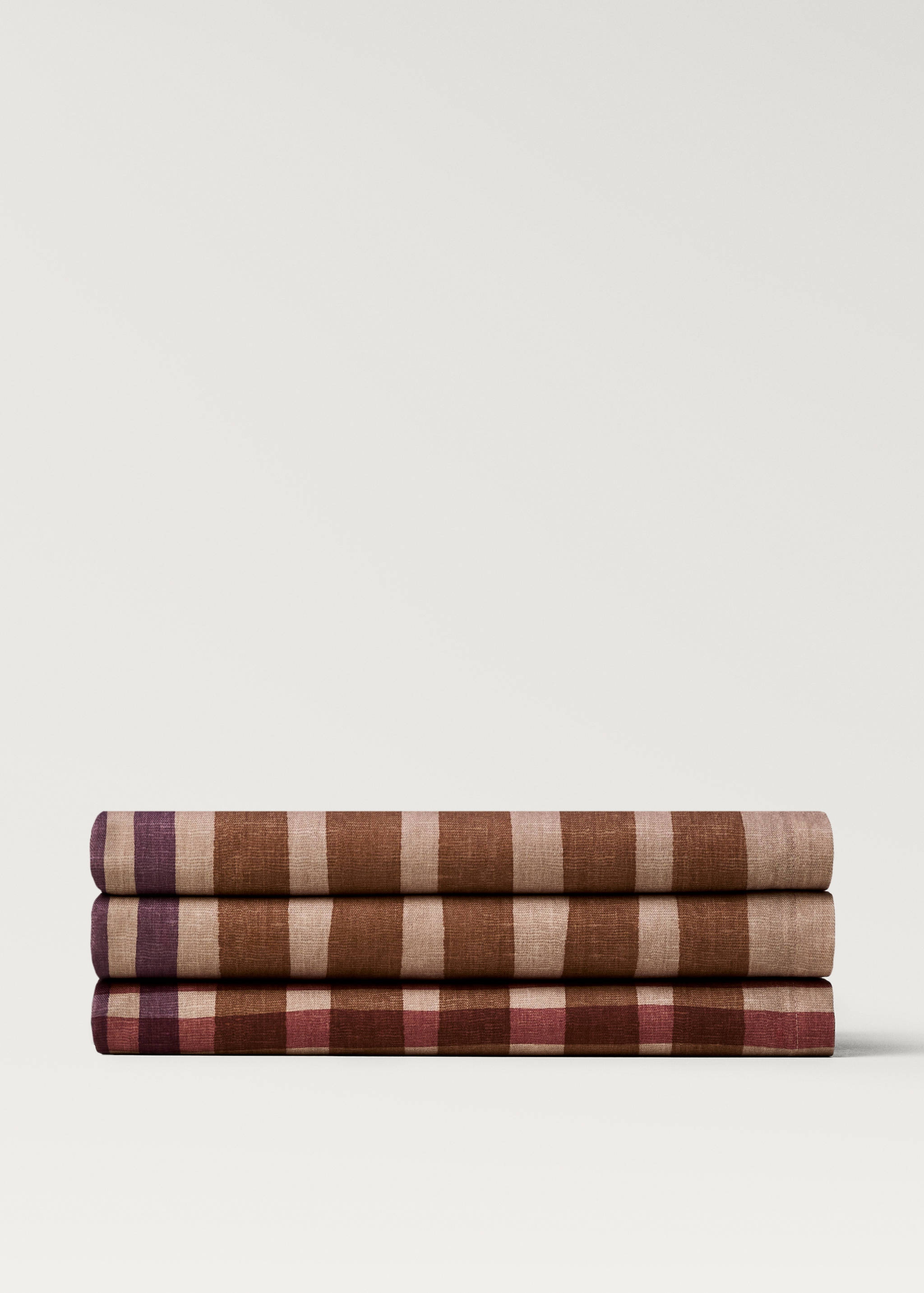 Nappe en coton imprimé multicolore pour 6 à 8 convives - Article sans modèle