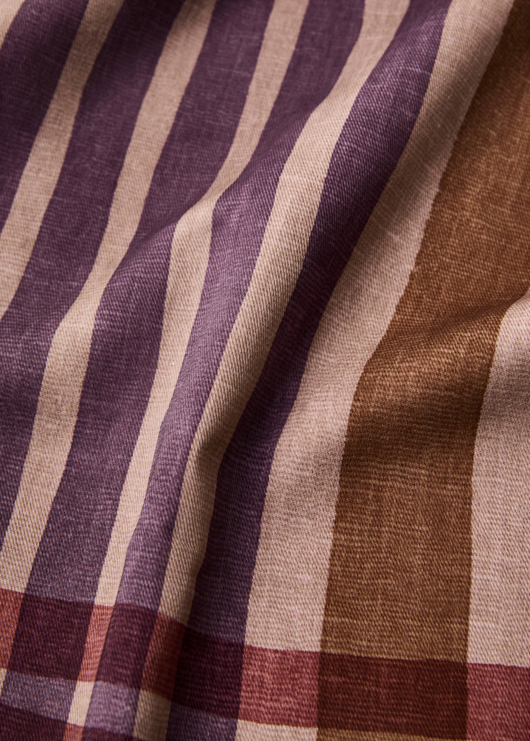 Nappe en coton imprimé multicolore pour 6 à 8 convives - Détail de l'article 1