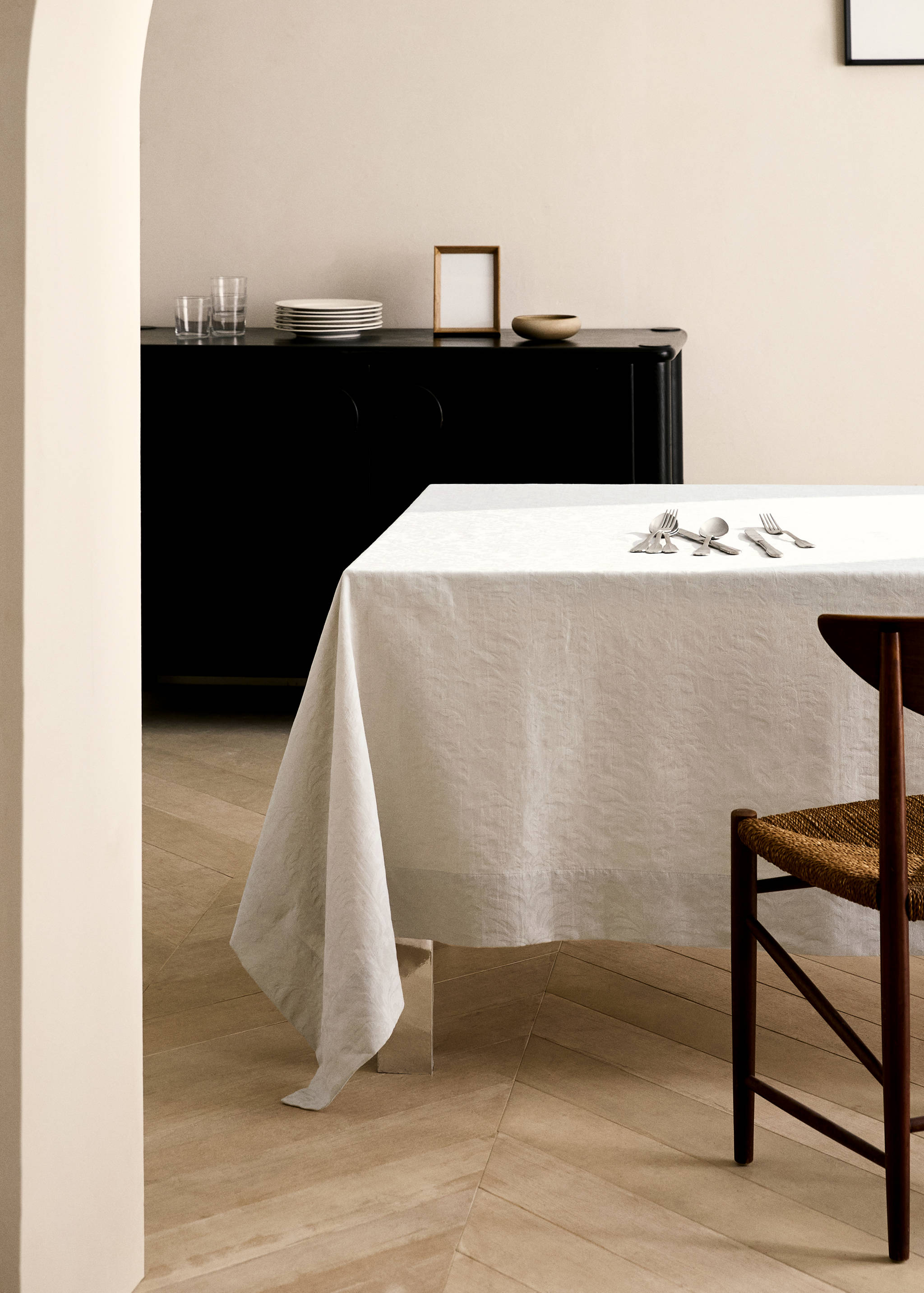 Runde Baumwolltischdecke mit floralem Jacquardmuster für 4 - 6 Gäste - Allgemeine Ansicht