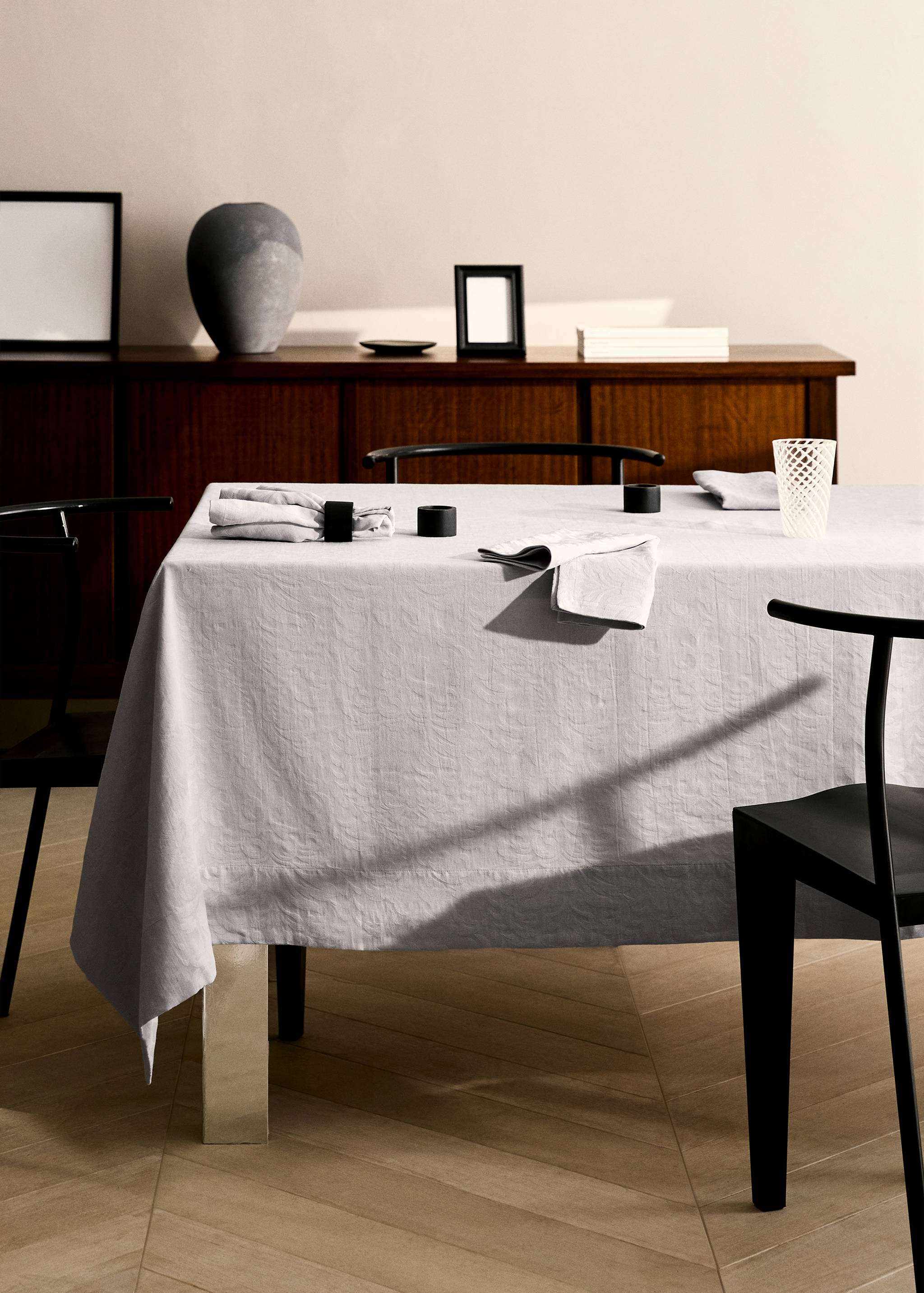 Runde Baumwolltischdecke mit floralem Jacquardmuster für 4 - 6 Gäste - Allgemeine Ansicht