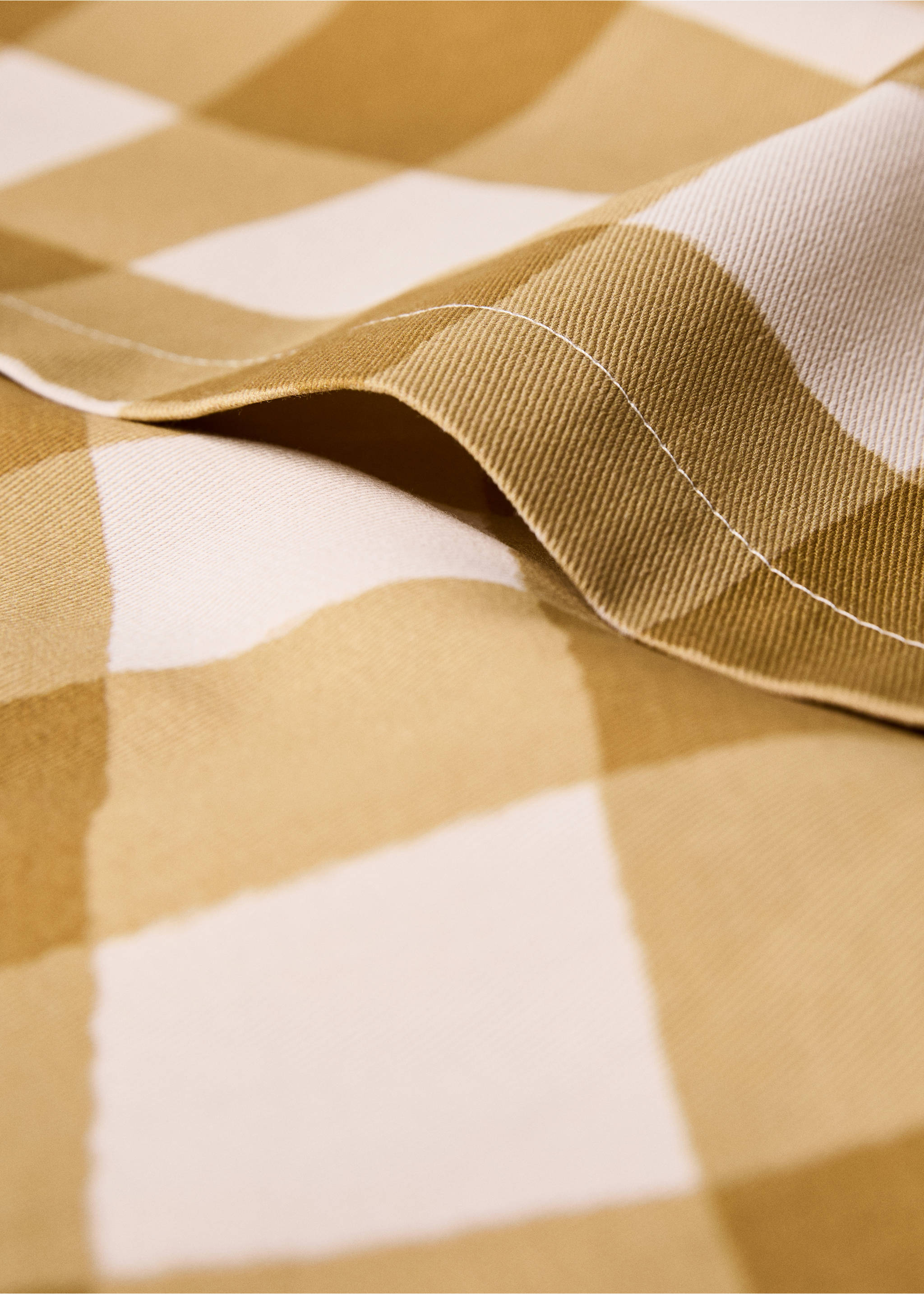 Karierte Baumwolltischdecke für 6 bis 8 Tischgäste - Detail des Artikels 1, Geranienrosa. Ref: 87032972-00.