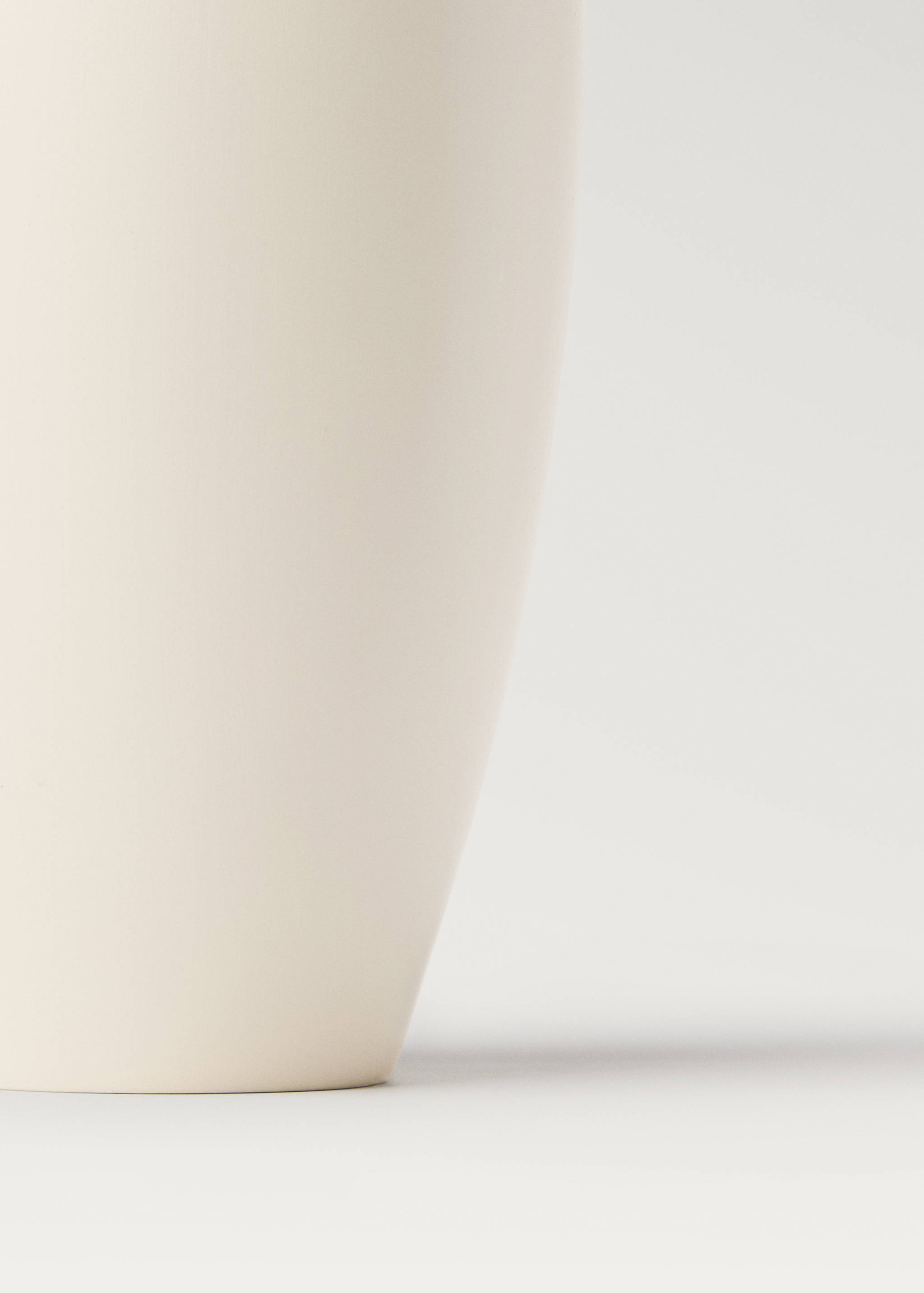 Medium oval earthenware vase - Details of the article 2