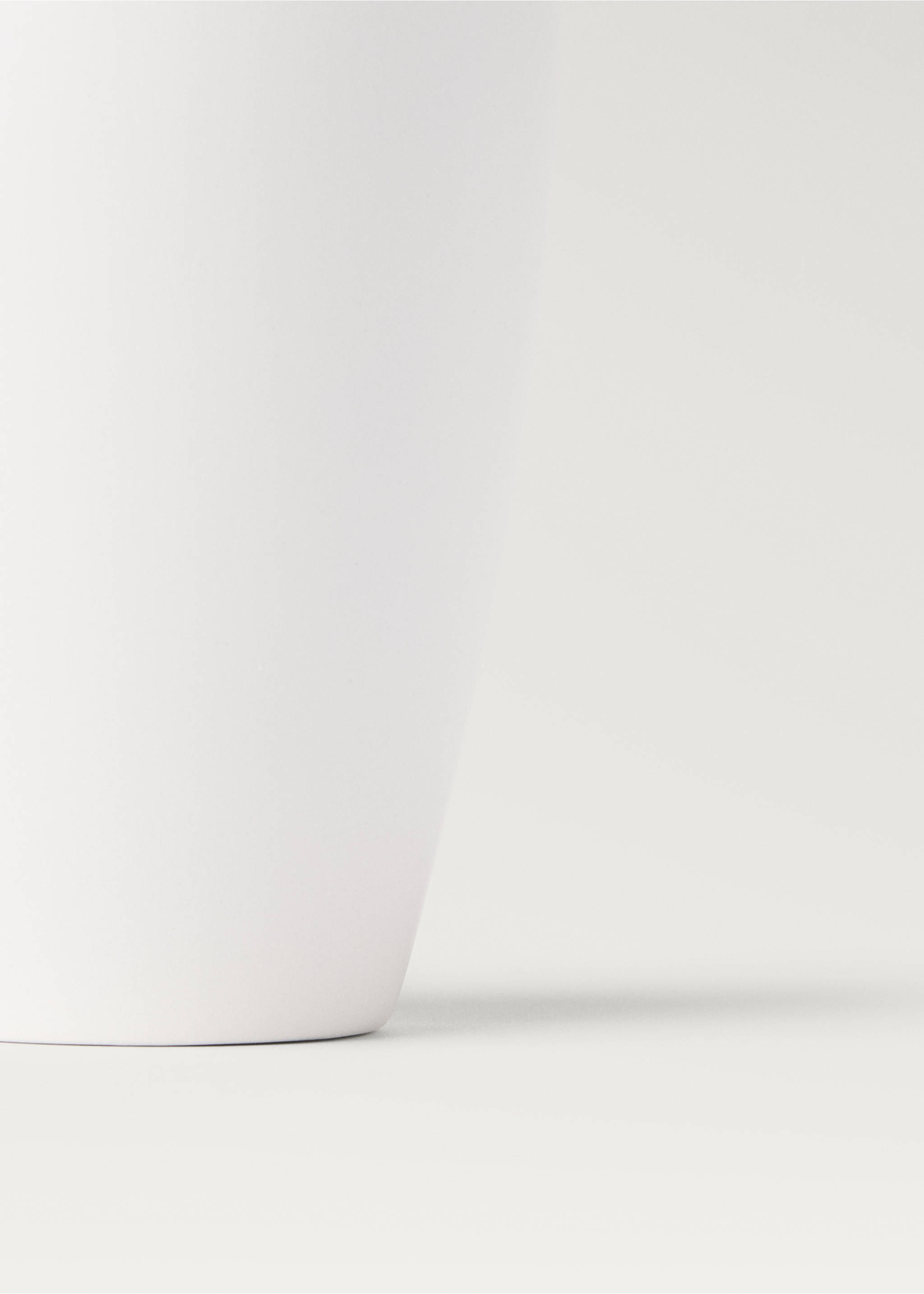 Small oval earthenware vase - Details of the article 2, White. Ref: 87032975-00.