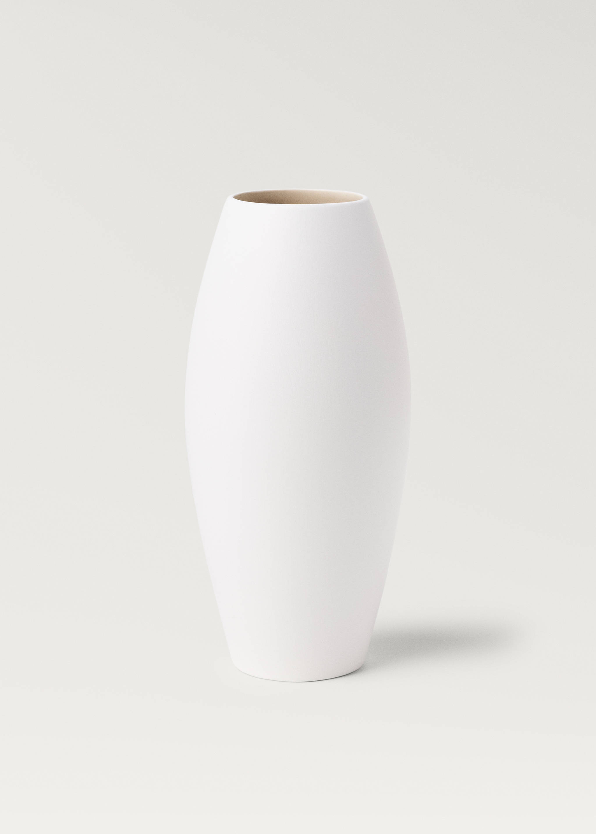 Small oval earthenware vase - Article without model
