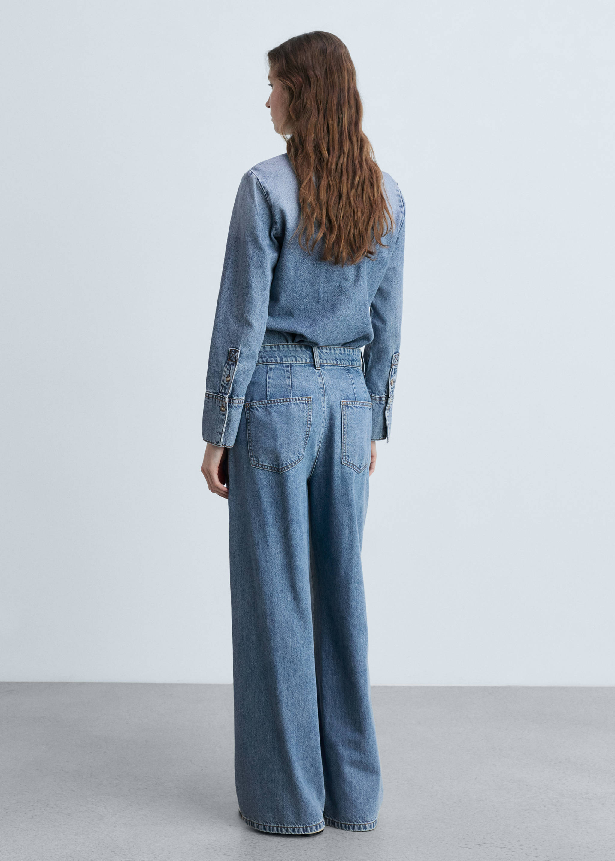 Wide leg pleated jeans - Reverse of the article