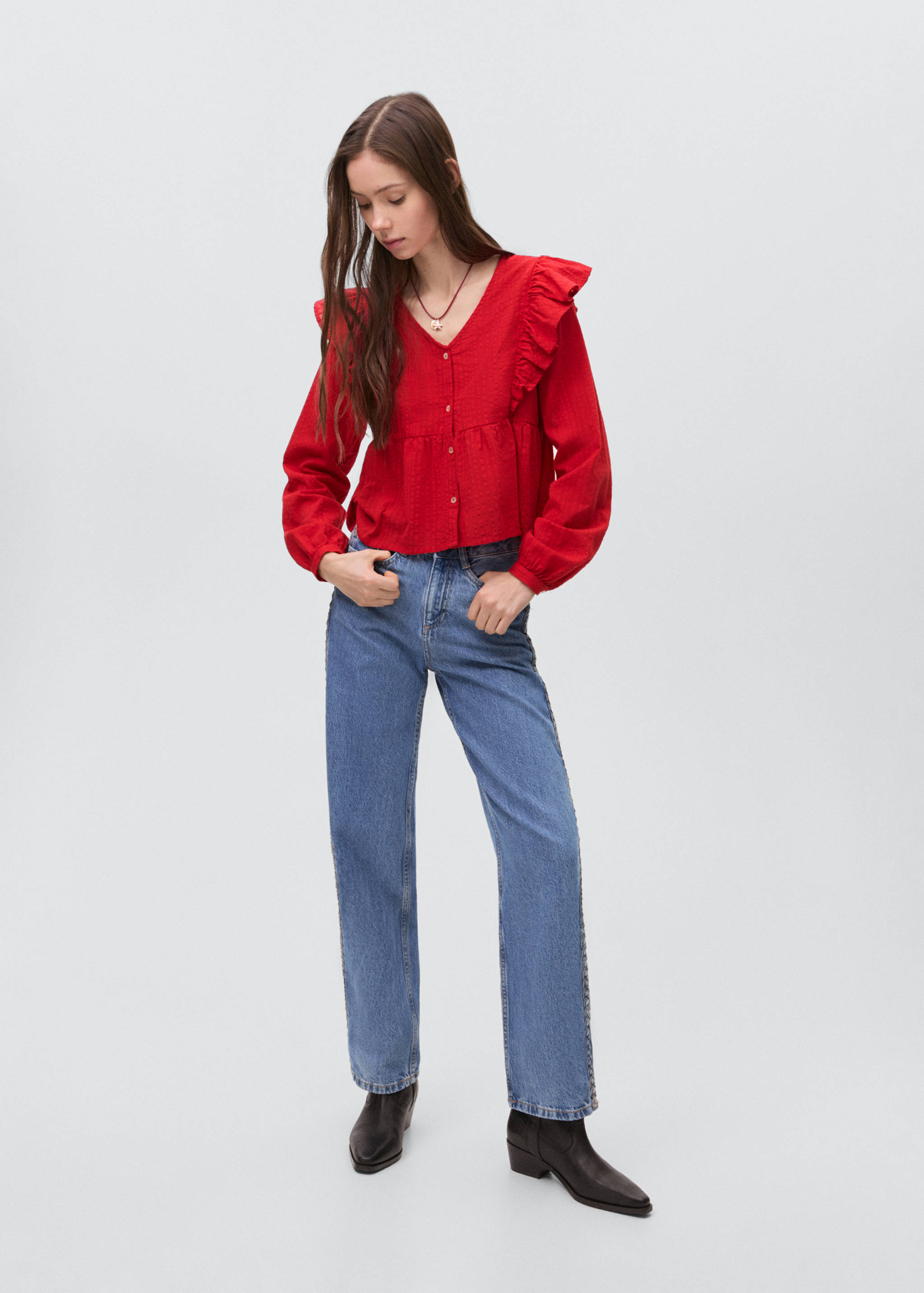 Blusa folho ombro - Plano geral