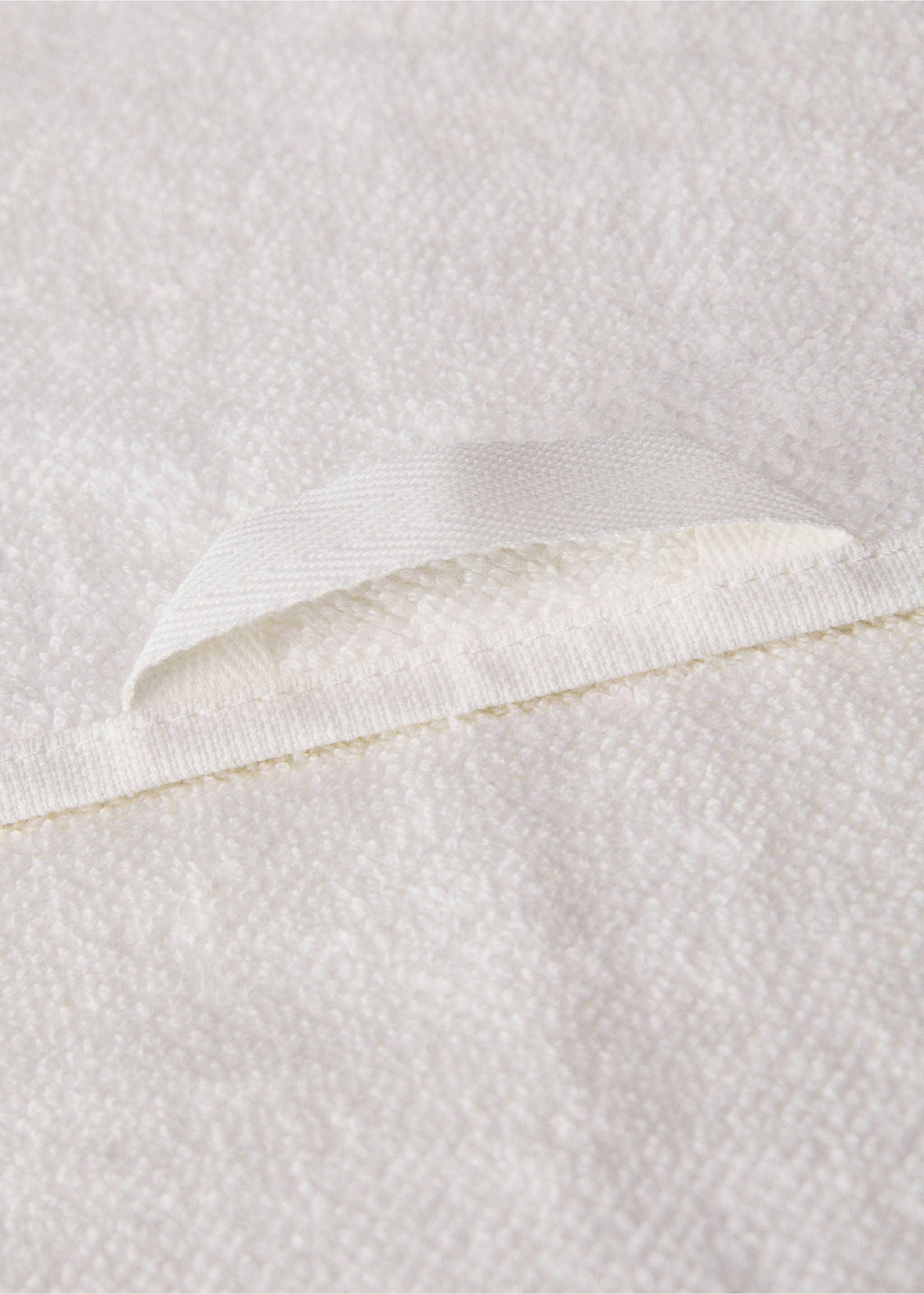 Serviette invité bordure gaufrée à franges - Détail de l'article 1, Blanc cassé. Ref: 87033302-00.