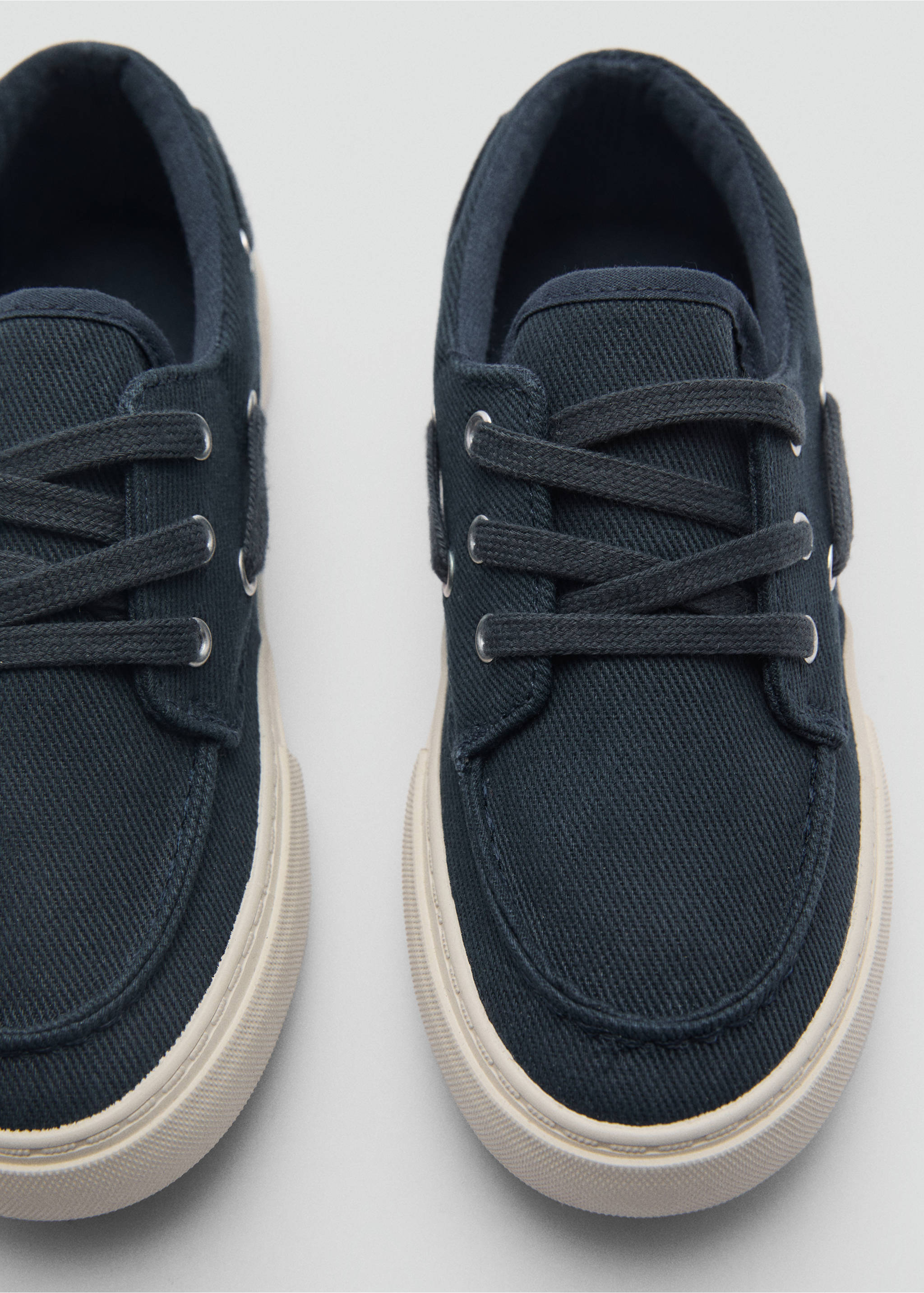 Geschnürte Bootsschuhe - Detail des Artikels 2, Blau. Ref: 87033640-00.