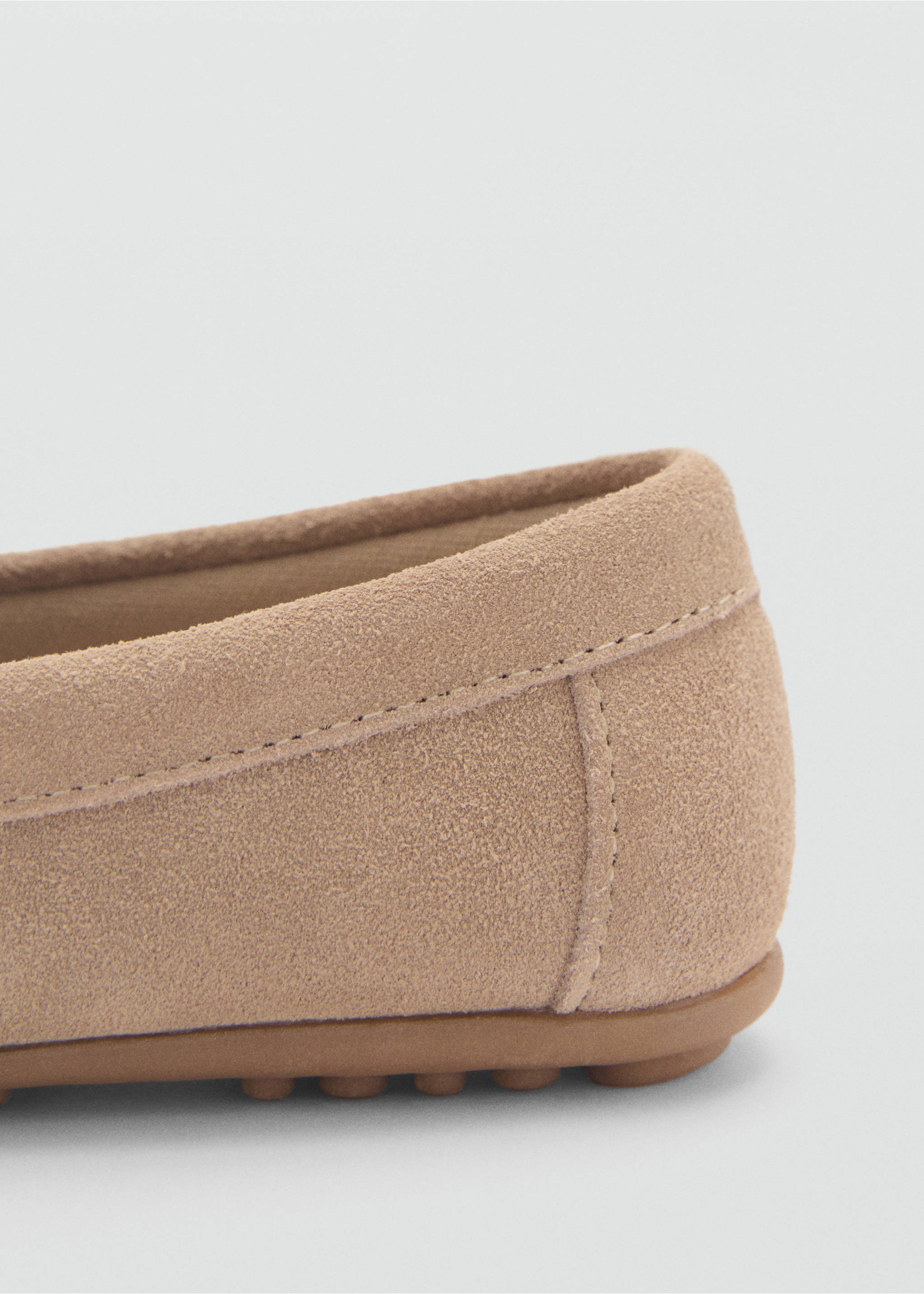 Mocassins pell girada - Detall de l'article 1, Sorra. Ref: 87033641-00.