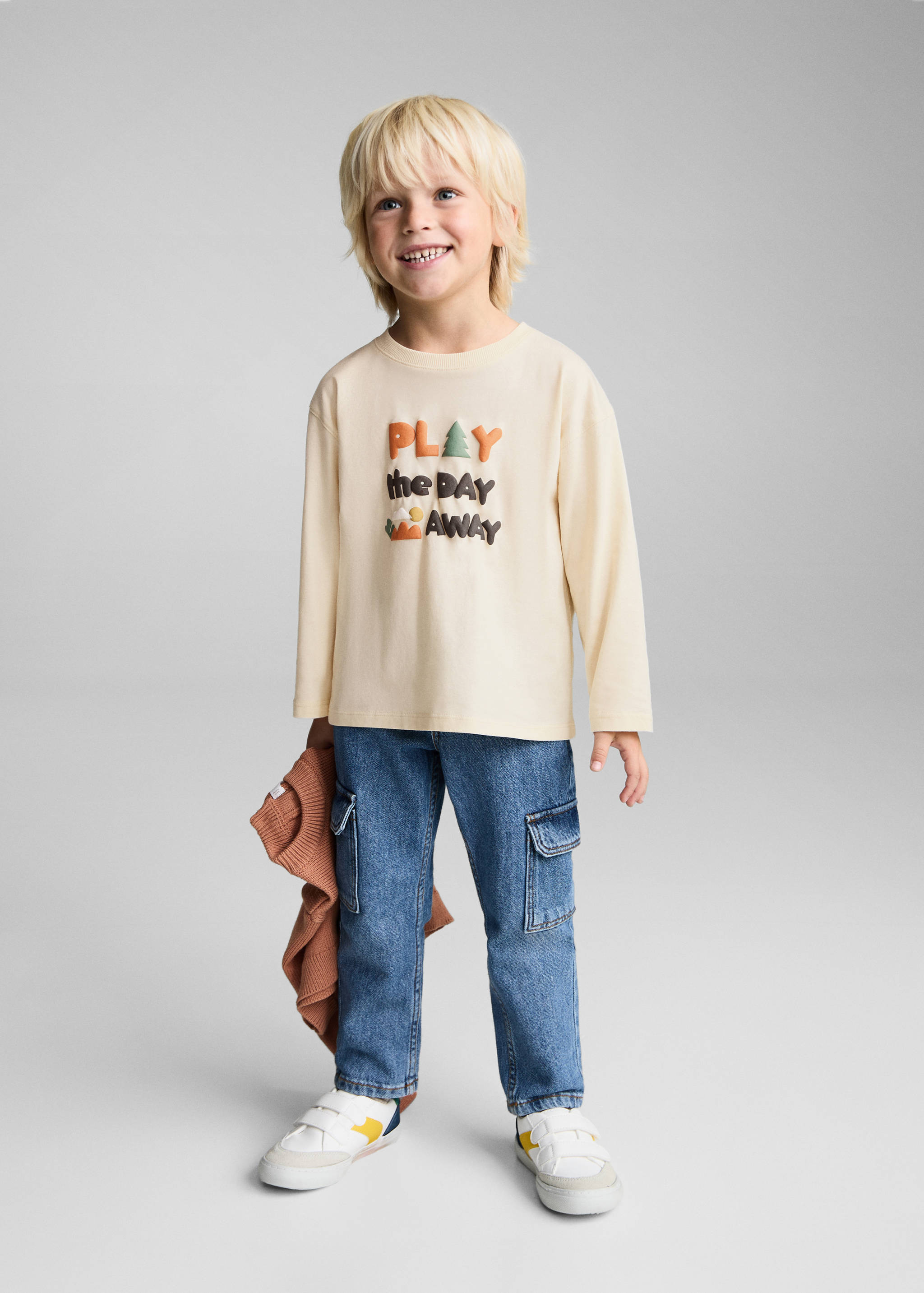 Embossed message t-shirt - General plane