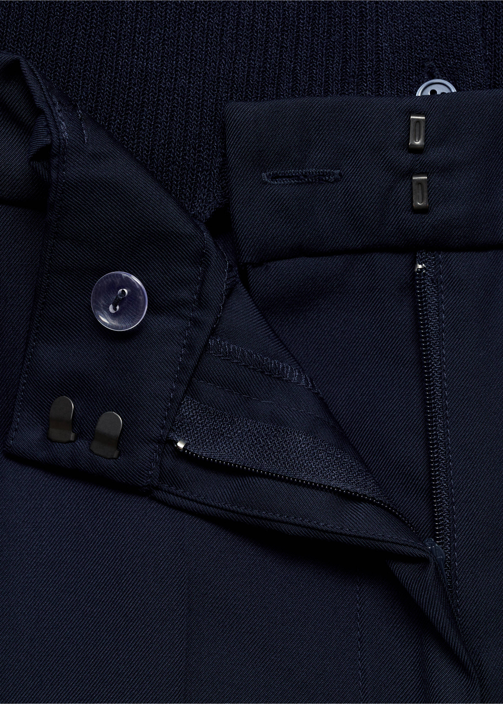 Mono largo combinado - Detalle del artículo 8, Azul marino oscuro. Ref: 87034065-00.