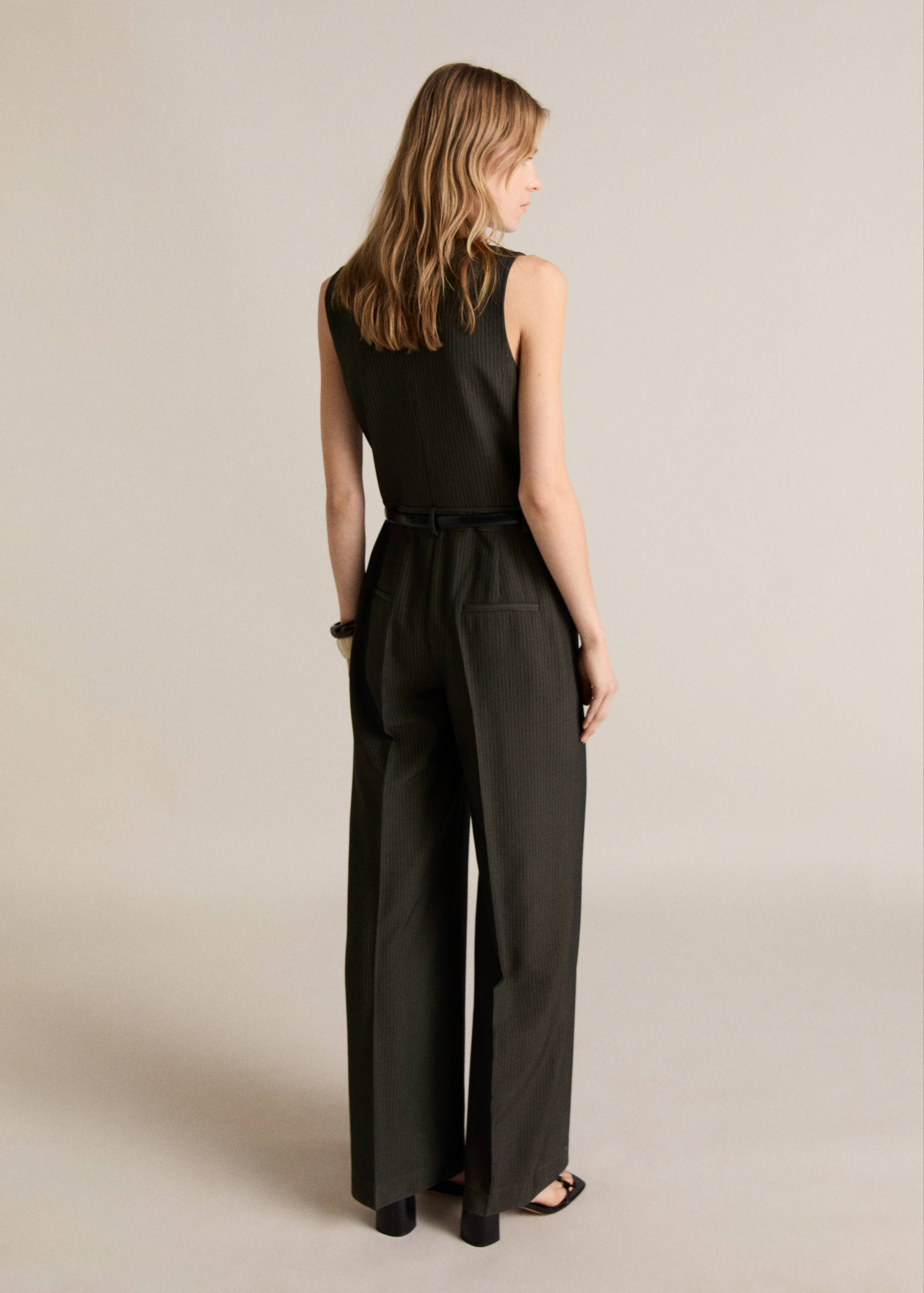 Pinstripe jumpsuit with belt - Reverse of the article
