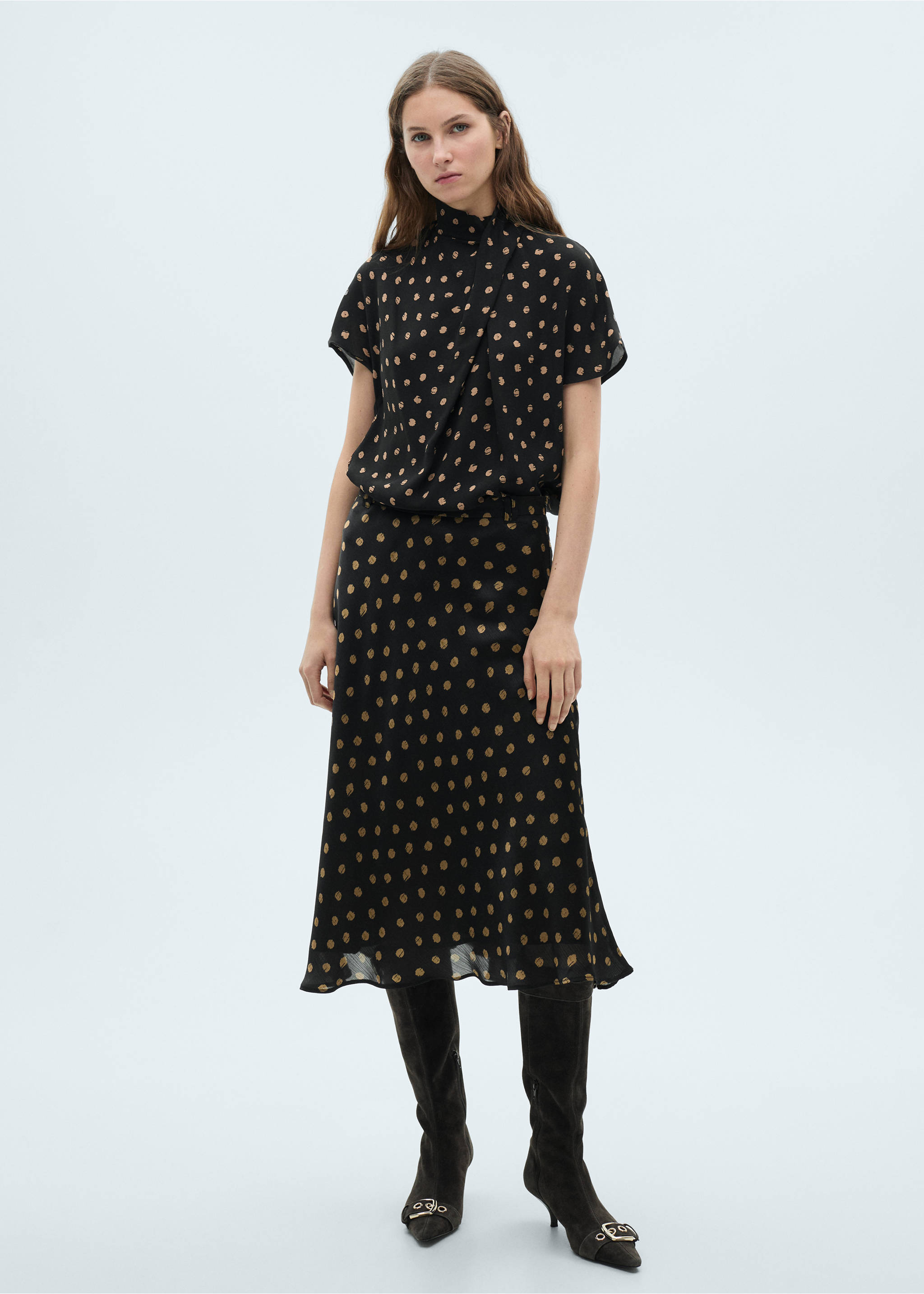 Polka-dot blouse with draped collar - General plane, Black. Ref: 87034071-00.