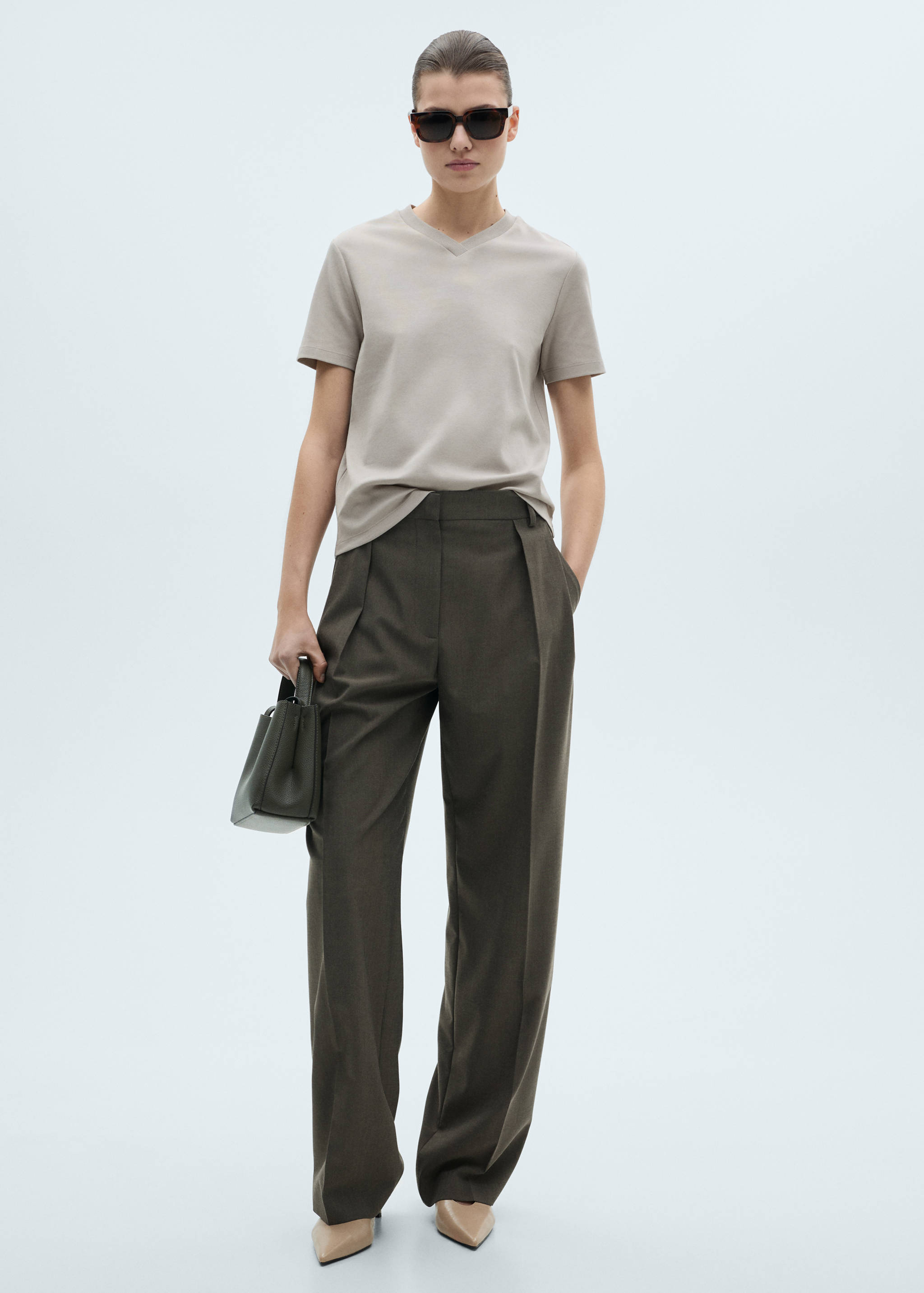 Baumwoll-T-Shirt, V-Ausschnitt - Allgemeine Ansicht