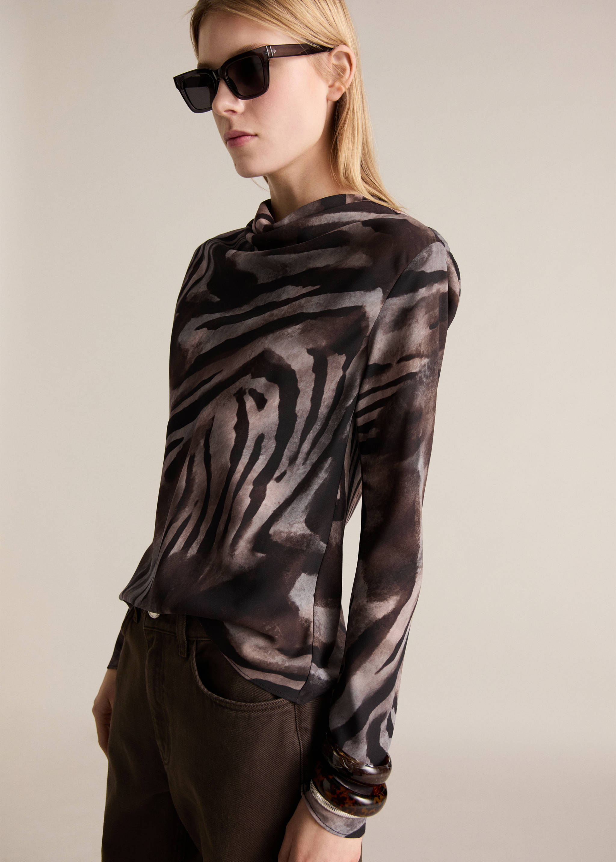 Zebra satin blouse - Medium plane