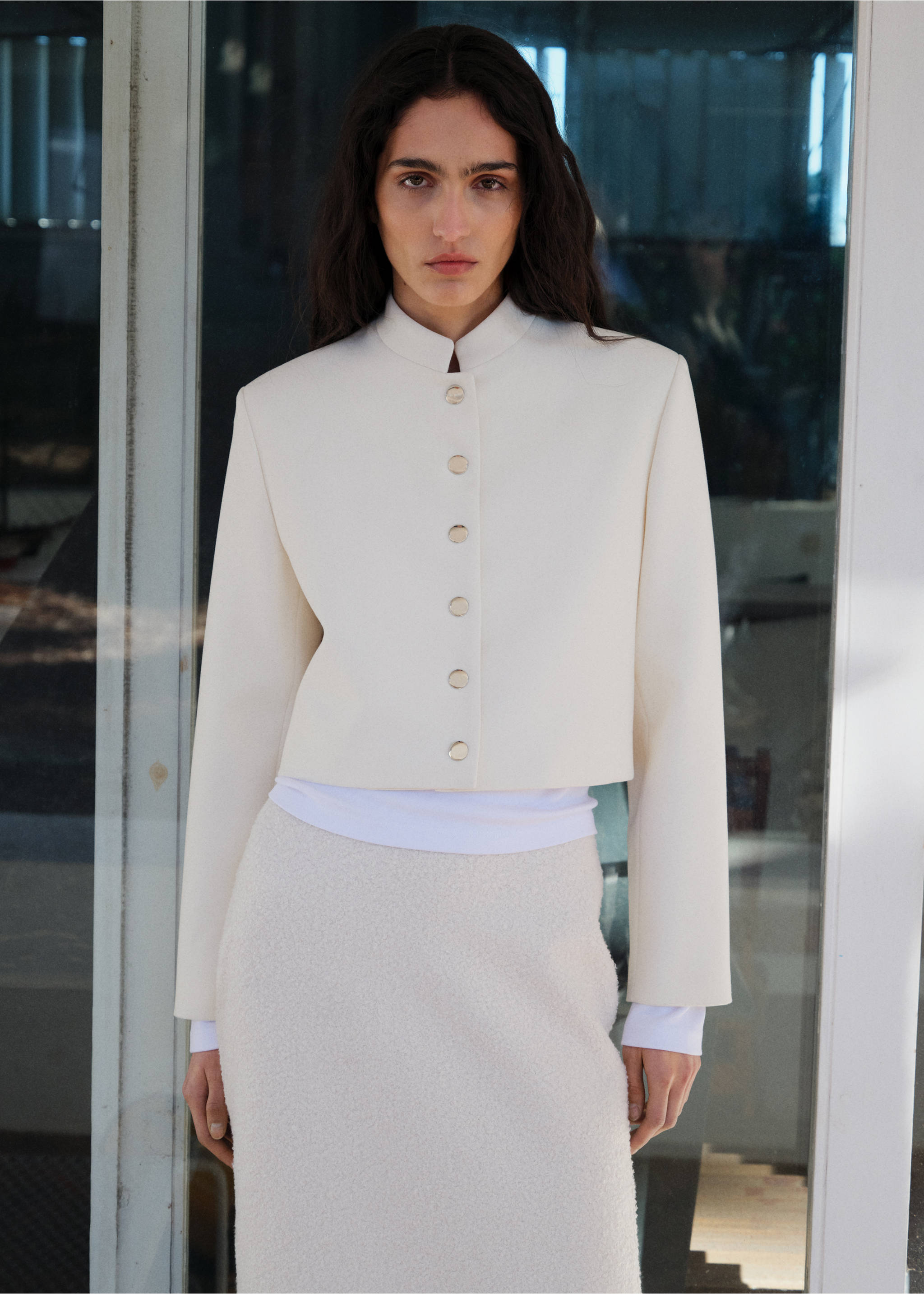 Strip-neck cropped jacket - Medium plane, Ecru. Ref: 87034095-00.