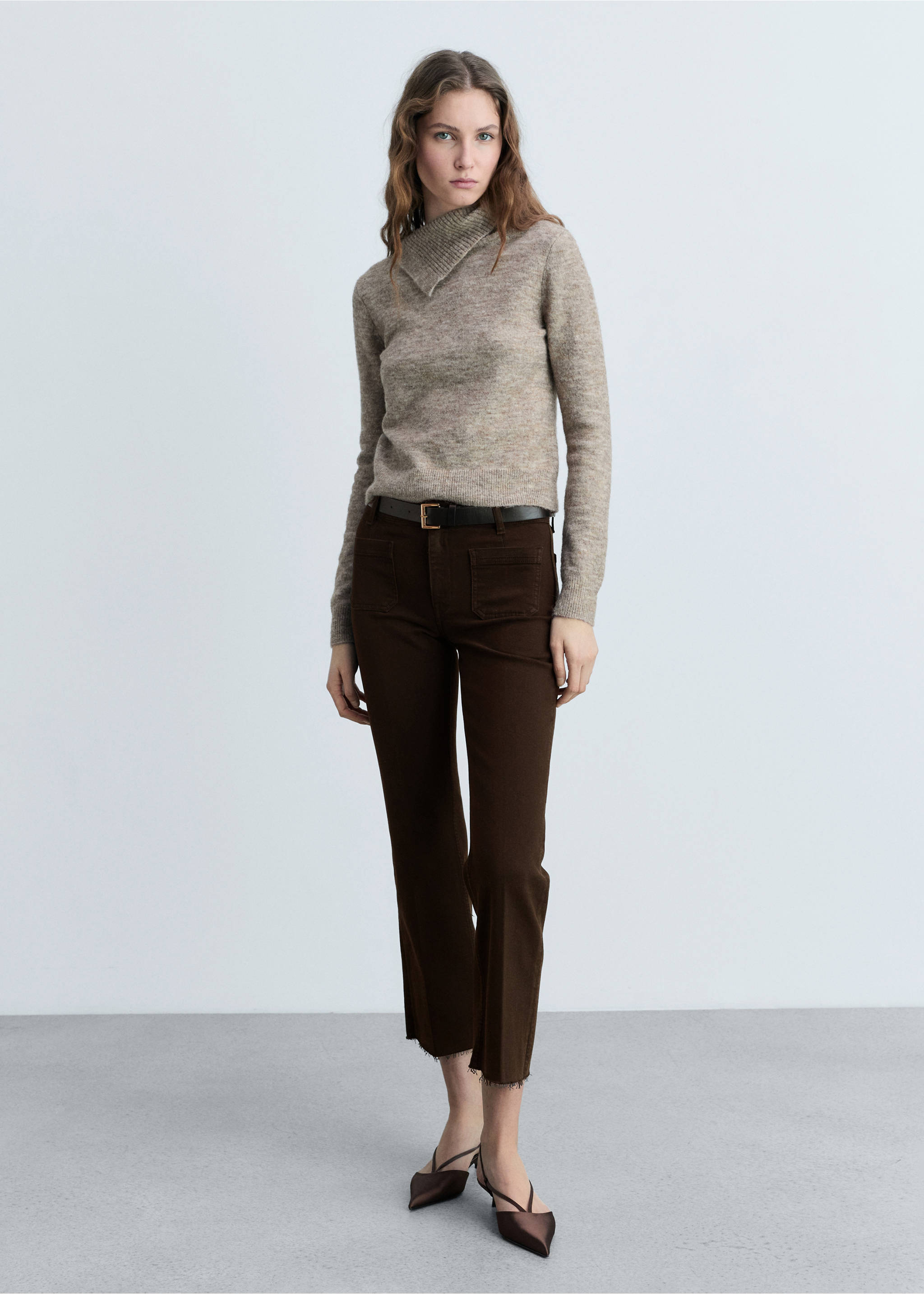 Utsvängda korta jeans med fickor - Allmän bild, Choklad. Ref: 87034096-00.