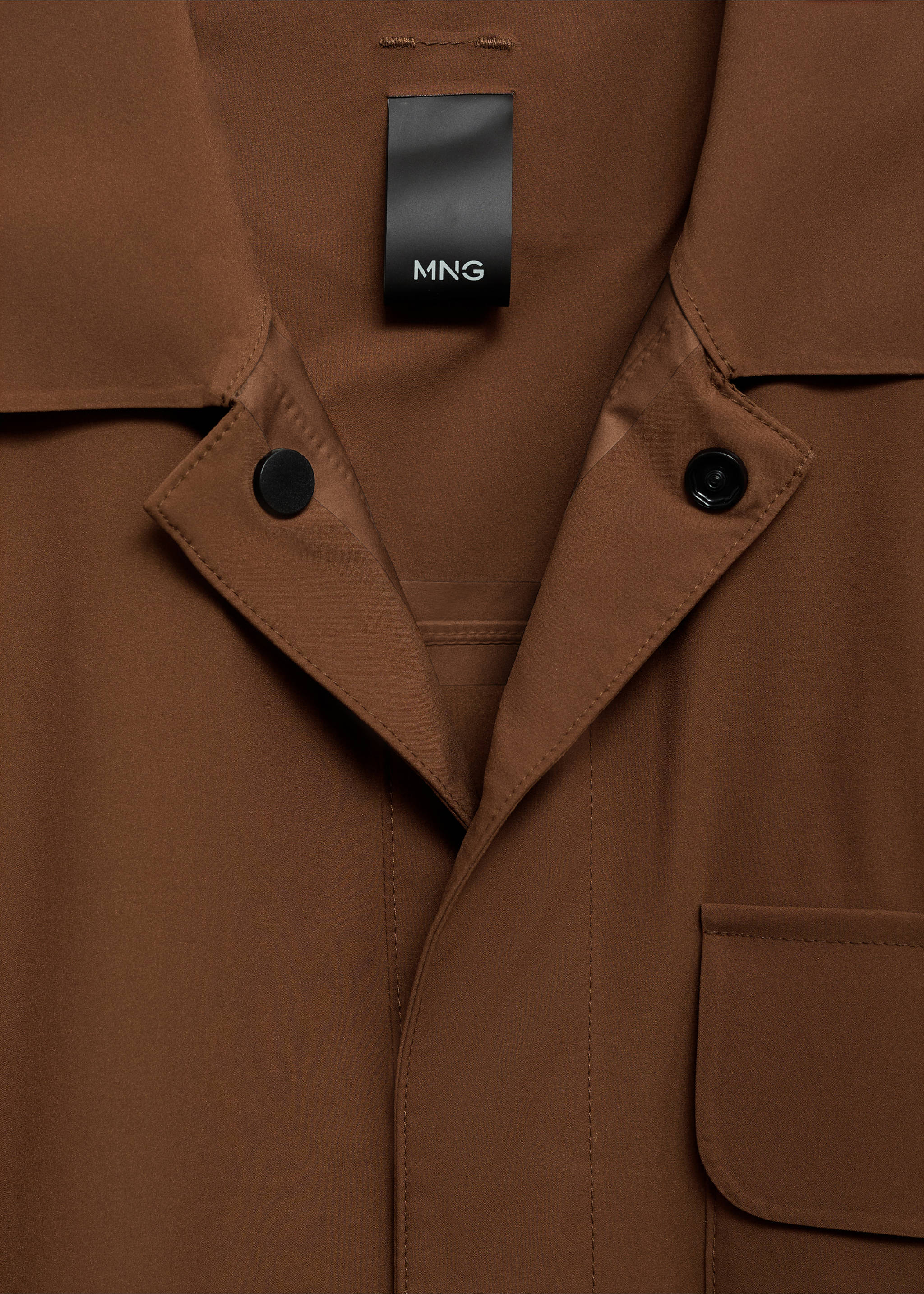 Veste imperméable à poches - Détail de l'article 8, Orange brûlé. Ref: 87034390-00.