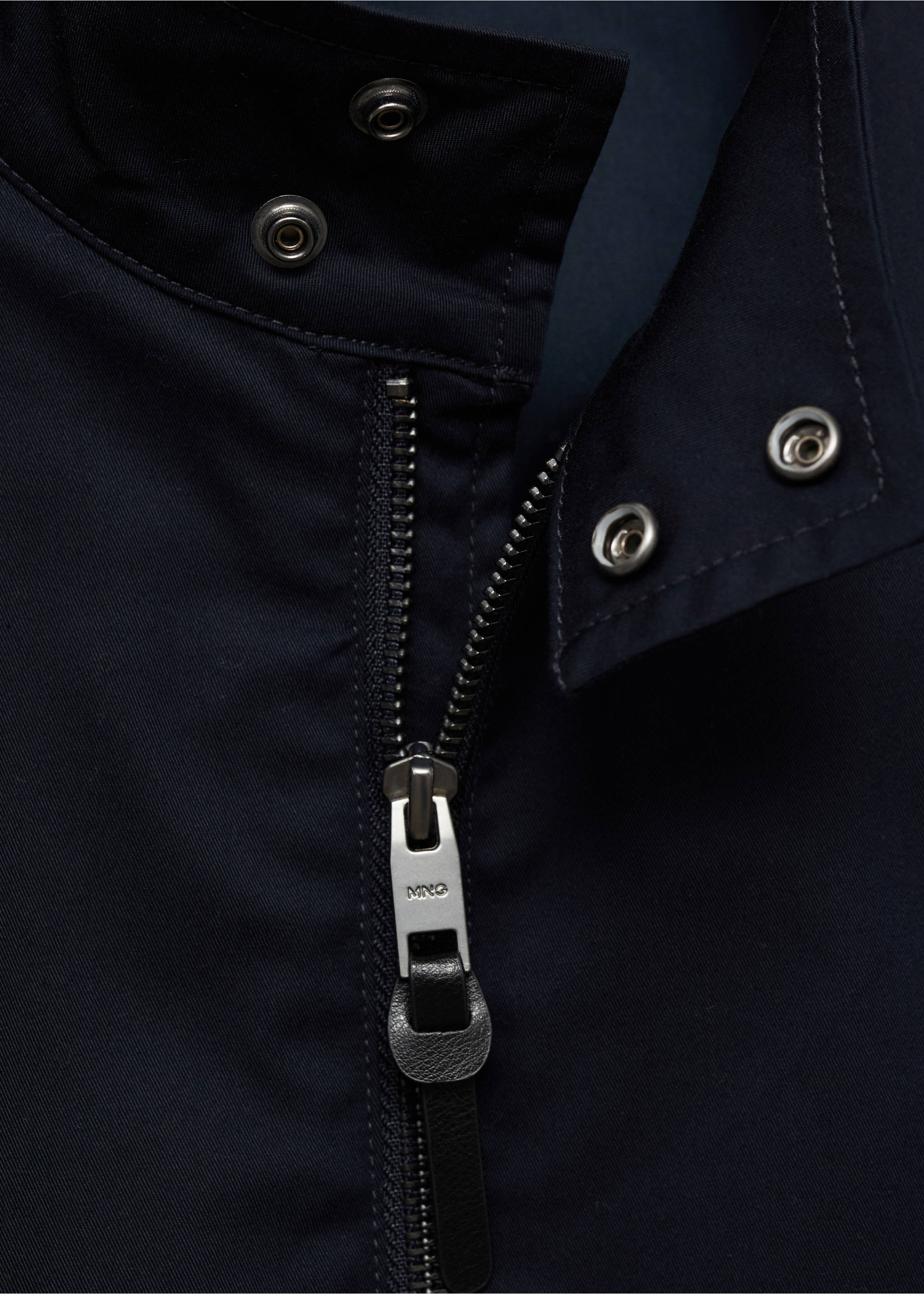 Water-repellent cotton jacket - Details of the article 8, Night Blue. Ref: 87034391-00.