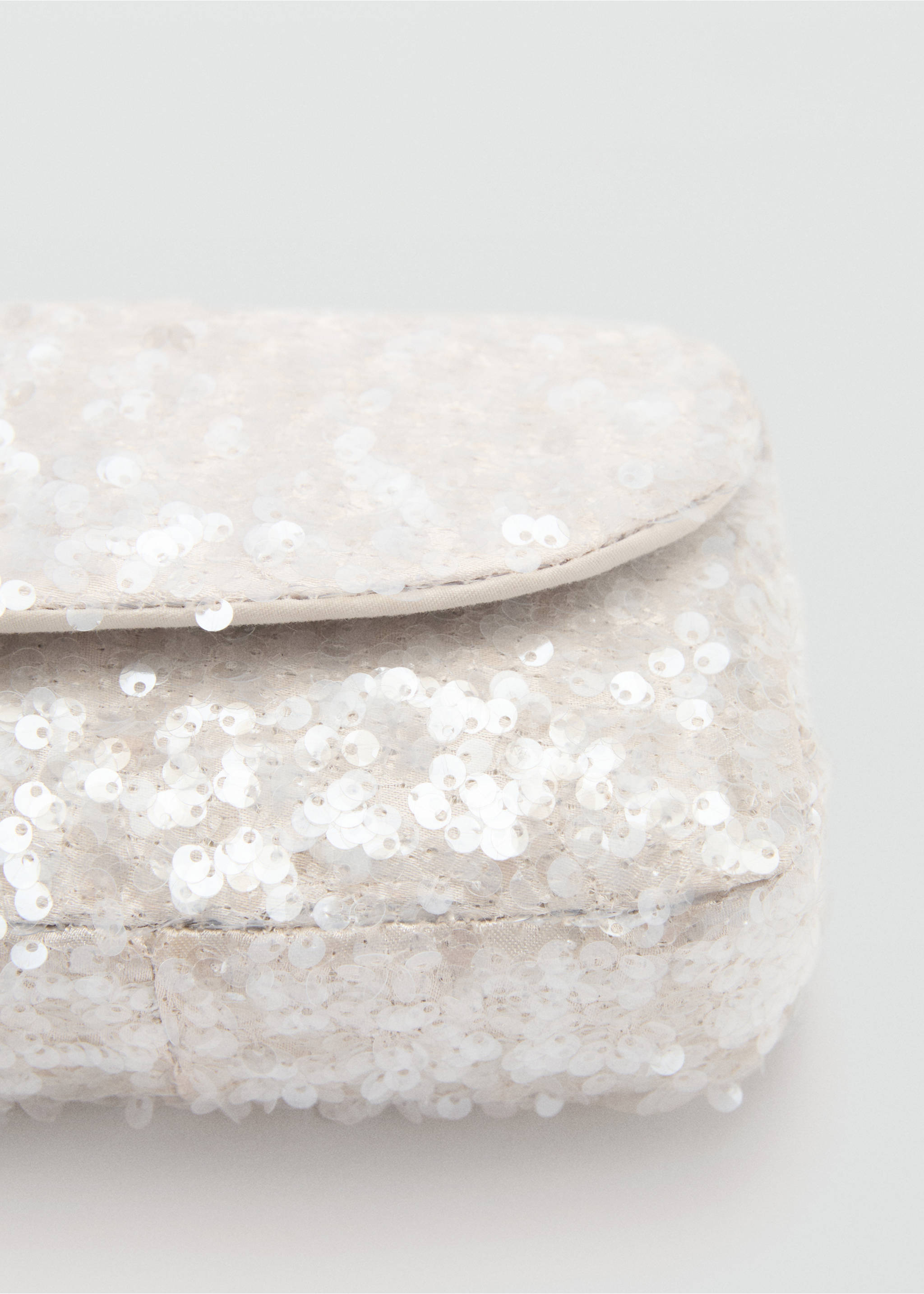 Mini bag with flap - Details of the article 1, Off White. Ref: 87034394-00.