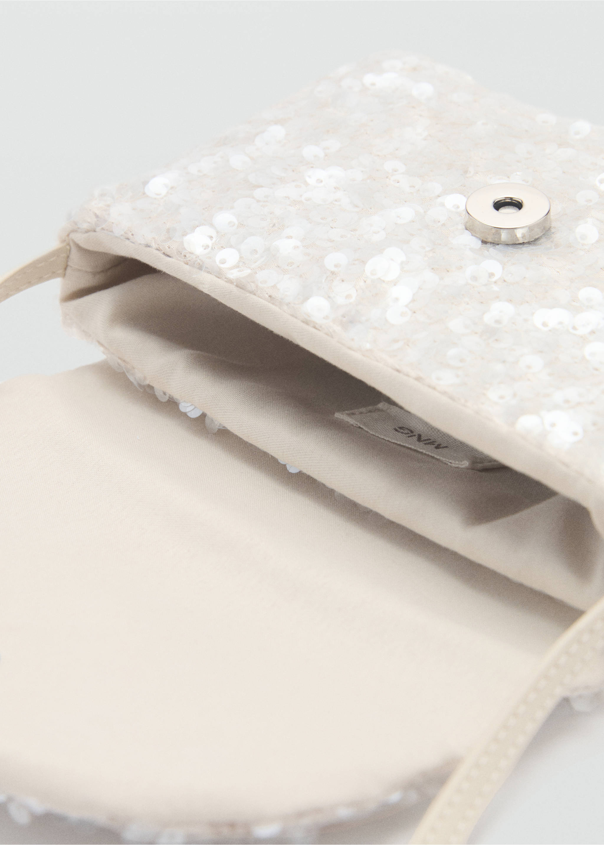 Mini bag with flap - Details of the article 2, Off White. Ref: 87034394-00.