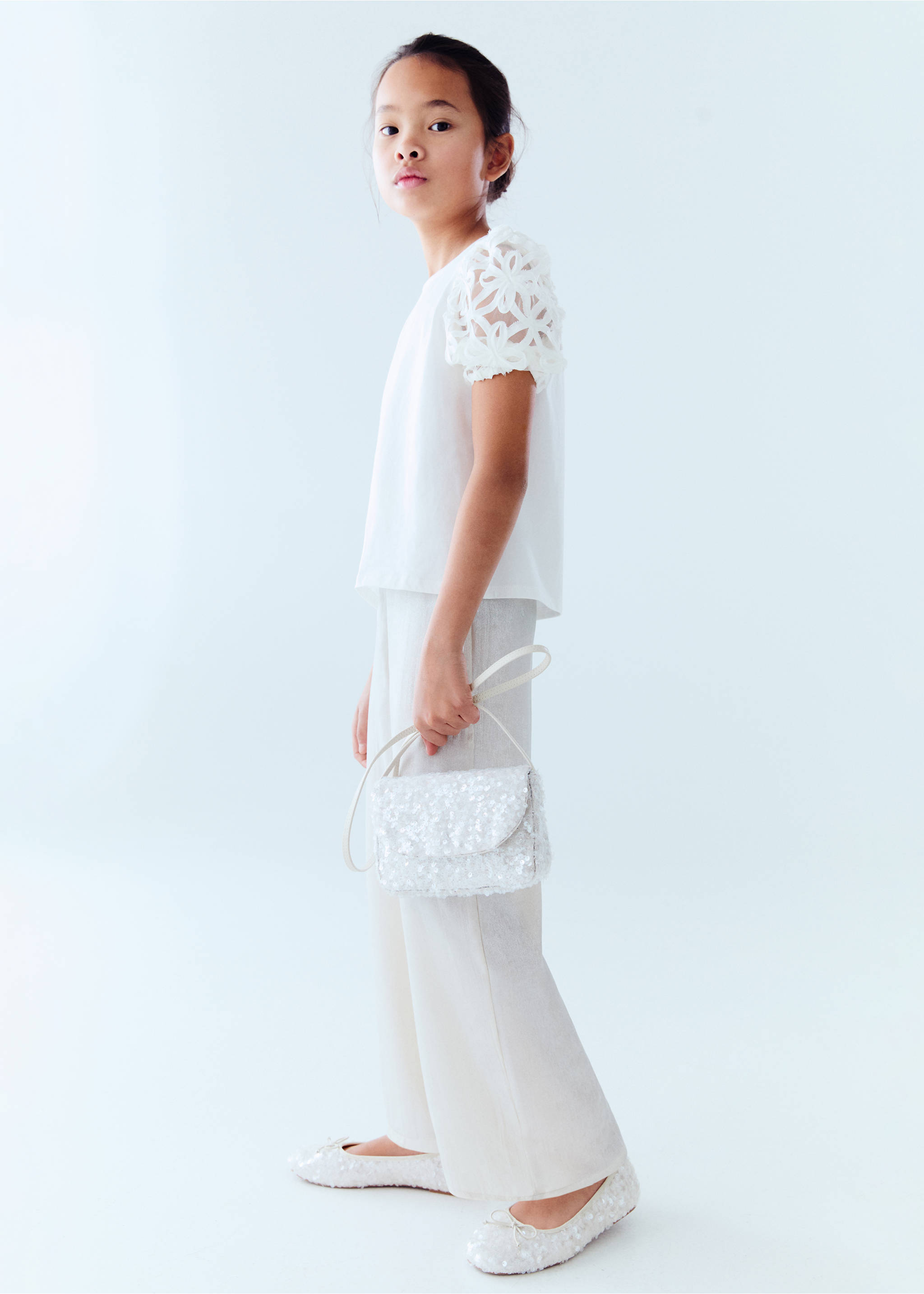 Mini bag with flap - Details of the article 5, Off White. Ref: 87034394-00.