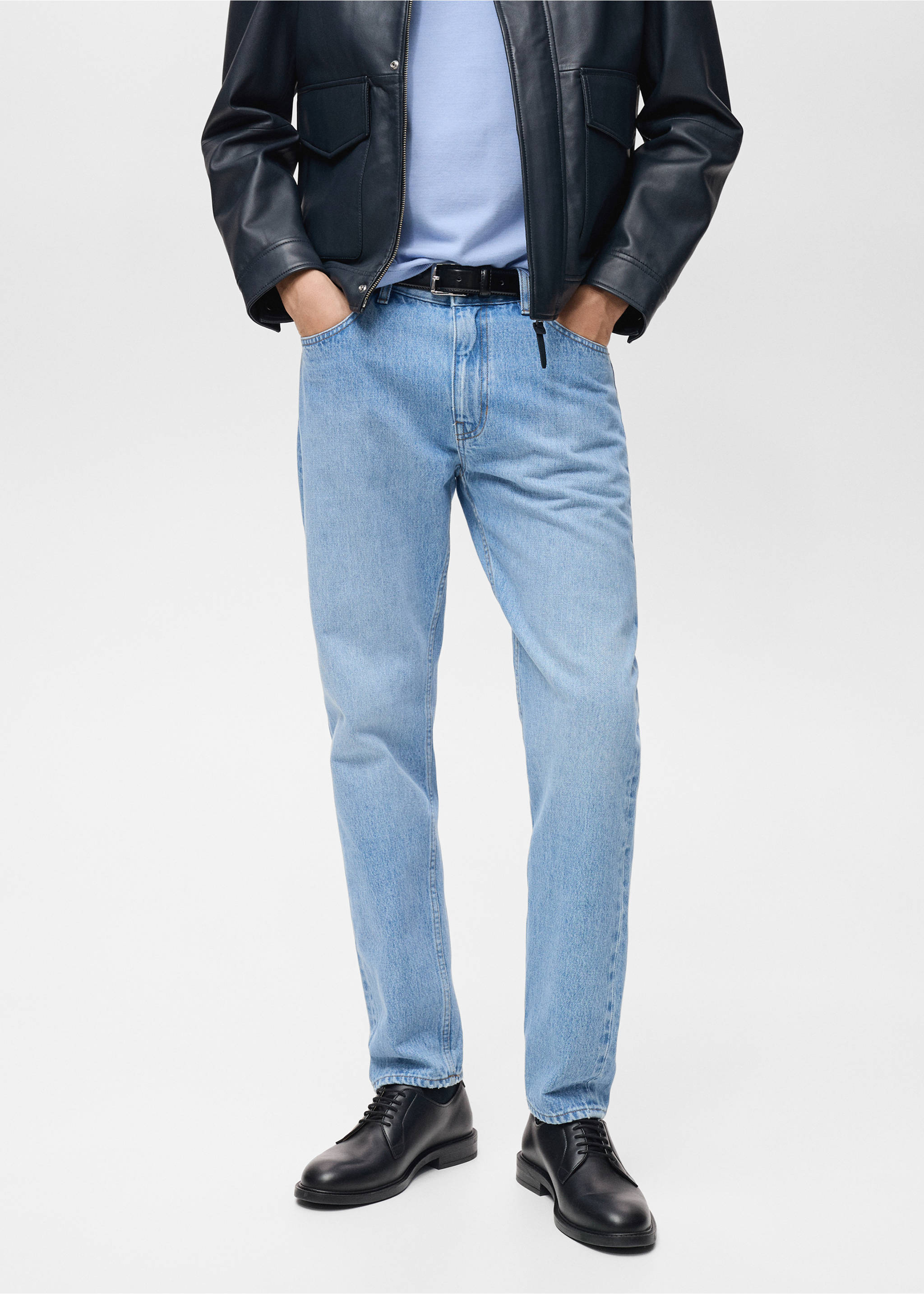 Tapered-fit selvedge jeans - Medium plane, Medium Blue. Ref: 87034395-00.