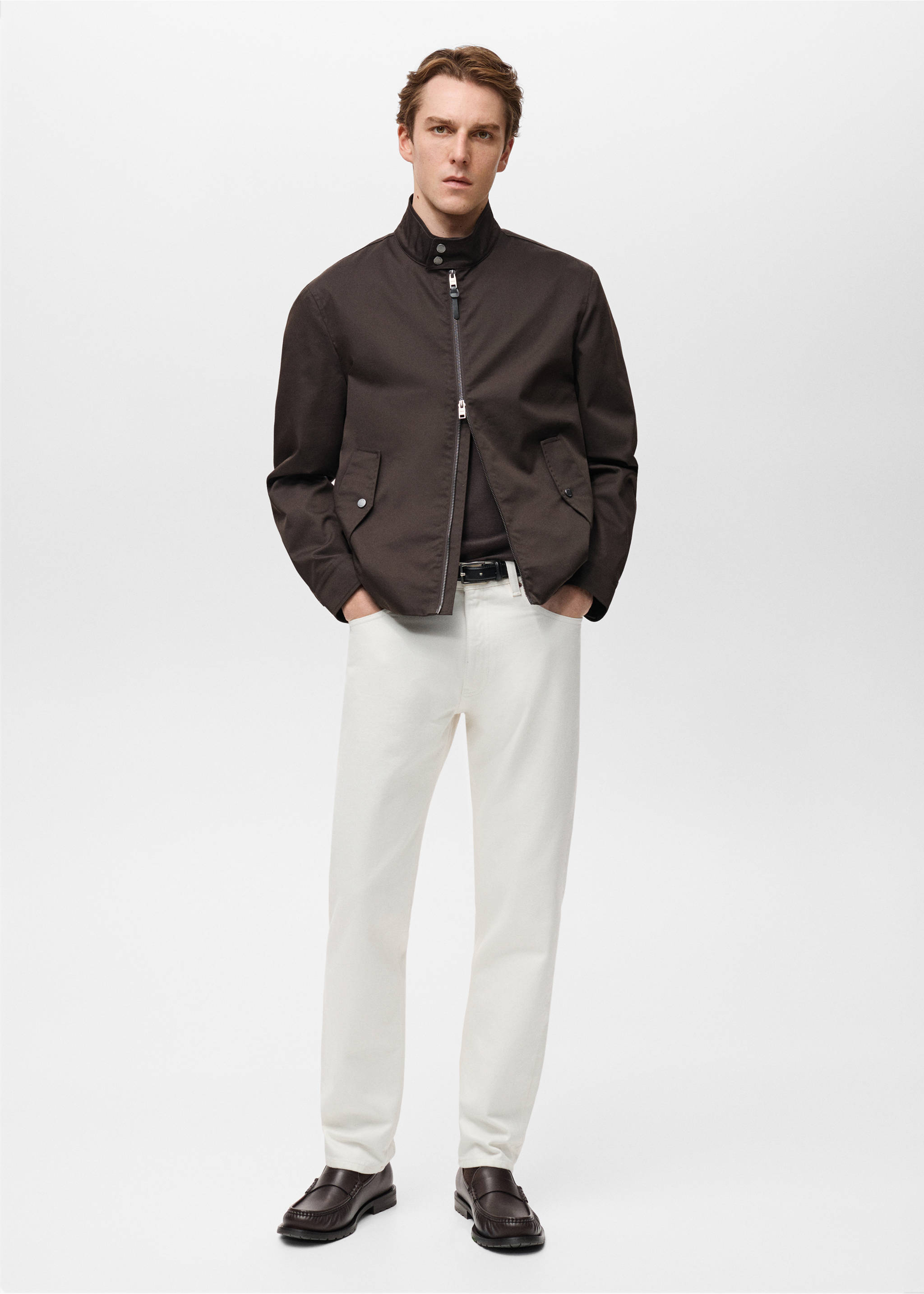 Jean selvedge tapered -fit - Plan général, Blanc cassé. Ref: 87034396-00.