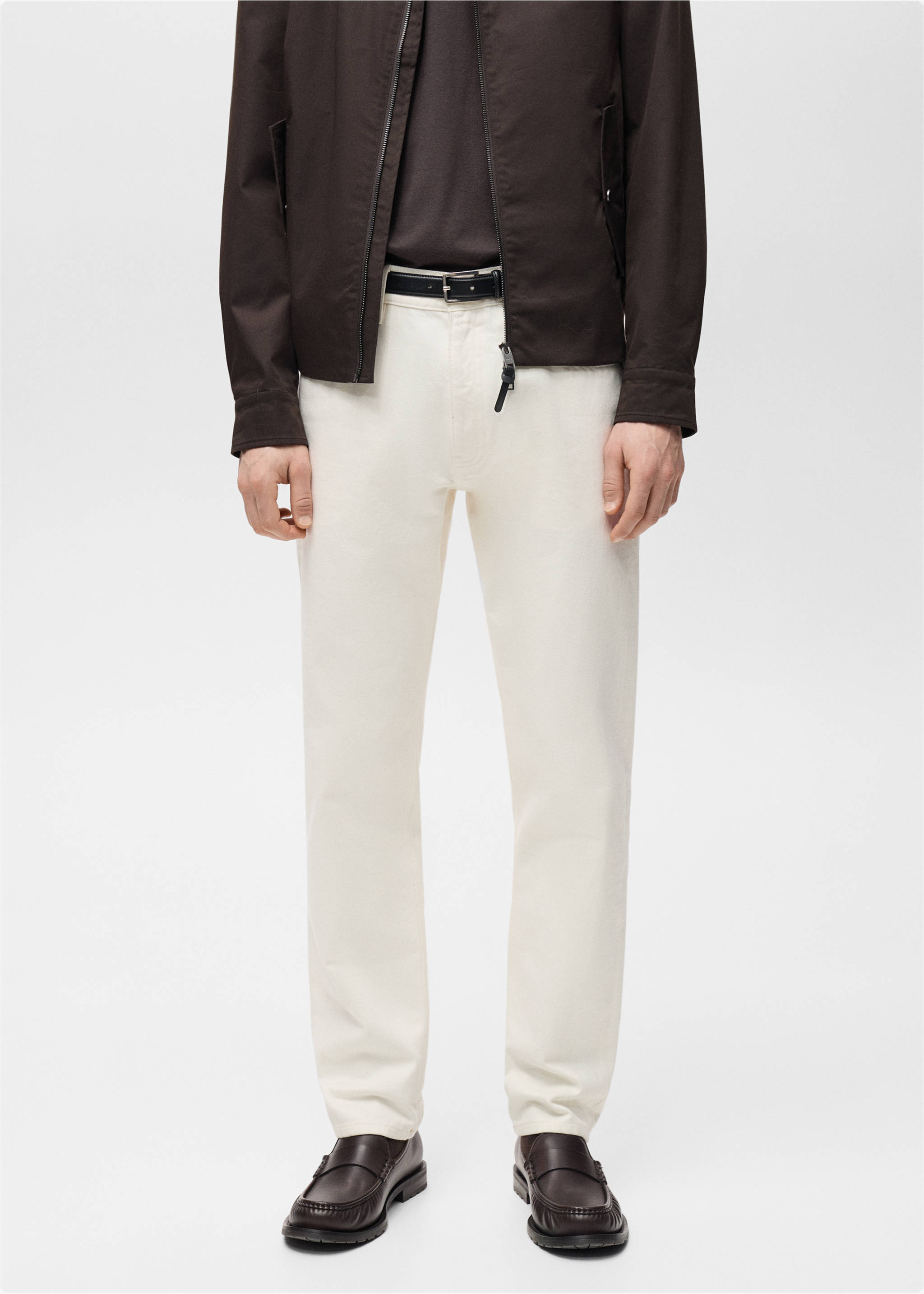 Jean selvedge tapered -fit - Plan moyen, Blanc cassé. Ref: 87034396-00.