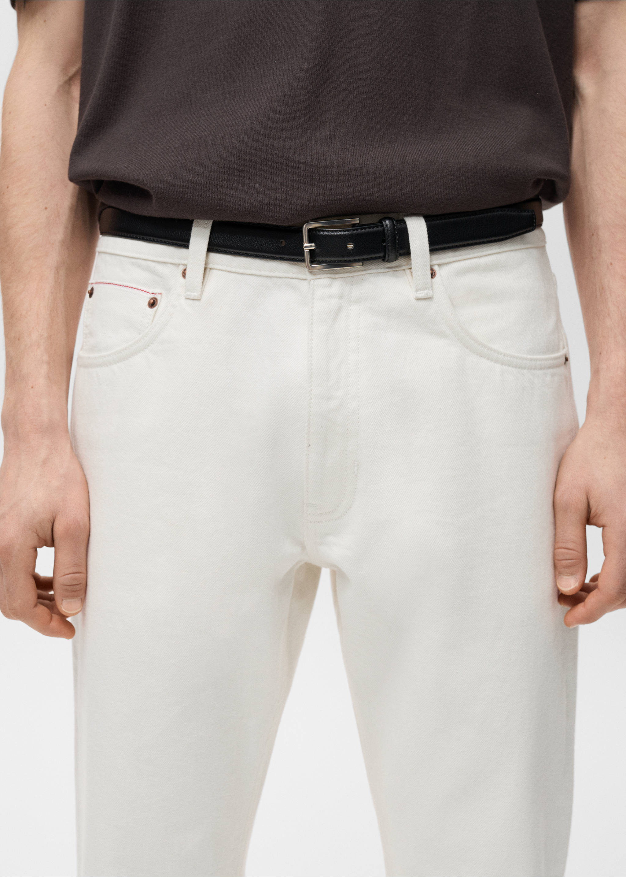Jean selvedge tapered -fit - Détail de l'article 1, Blanc cassé. Ref: 87034396-00.