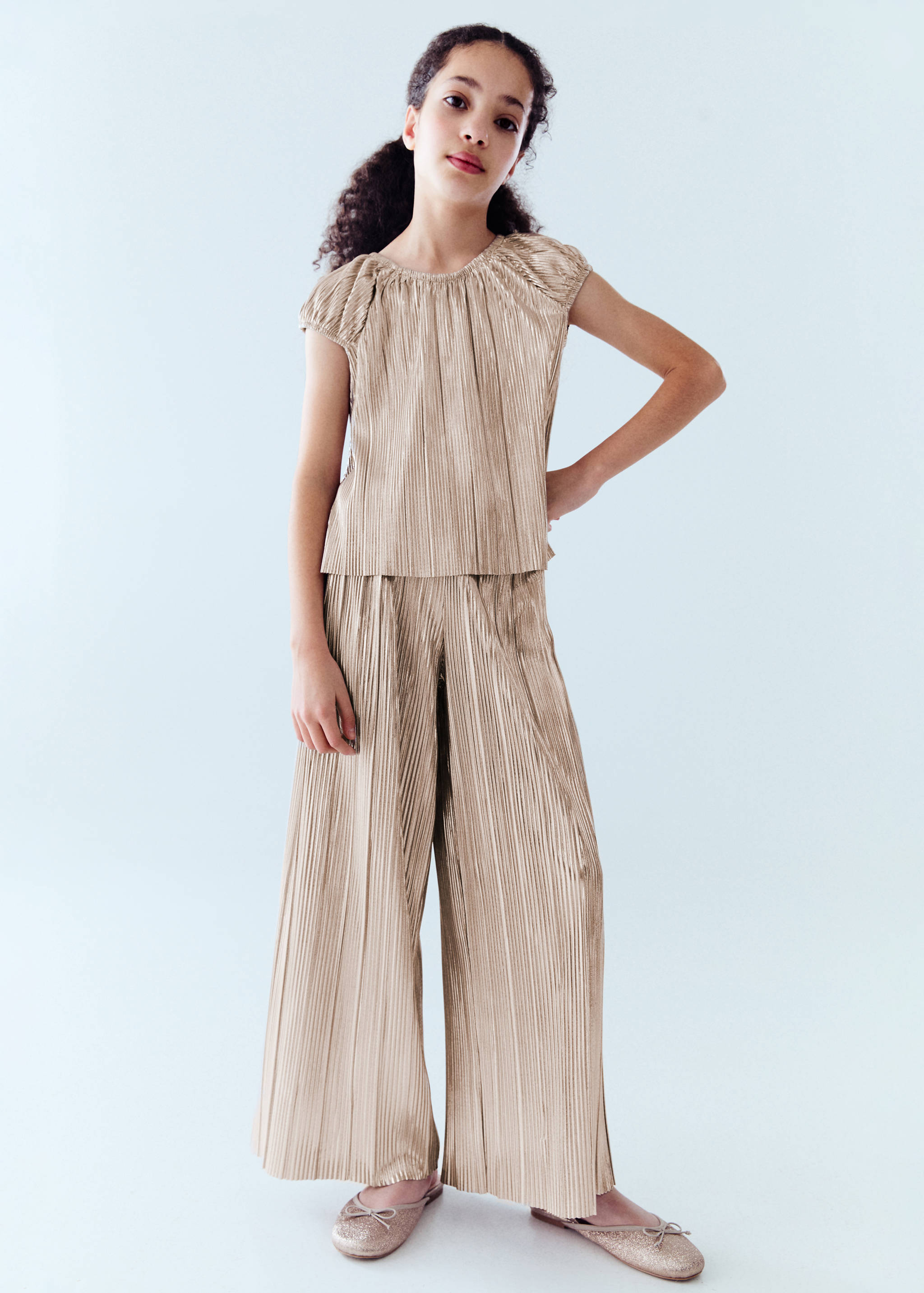 Pleated straight pants - Details of the article 5