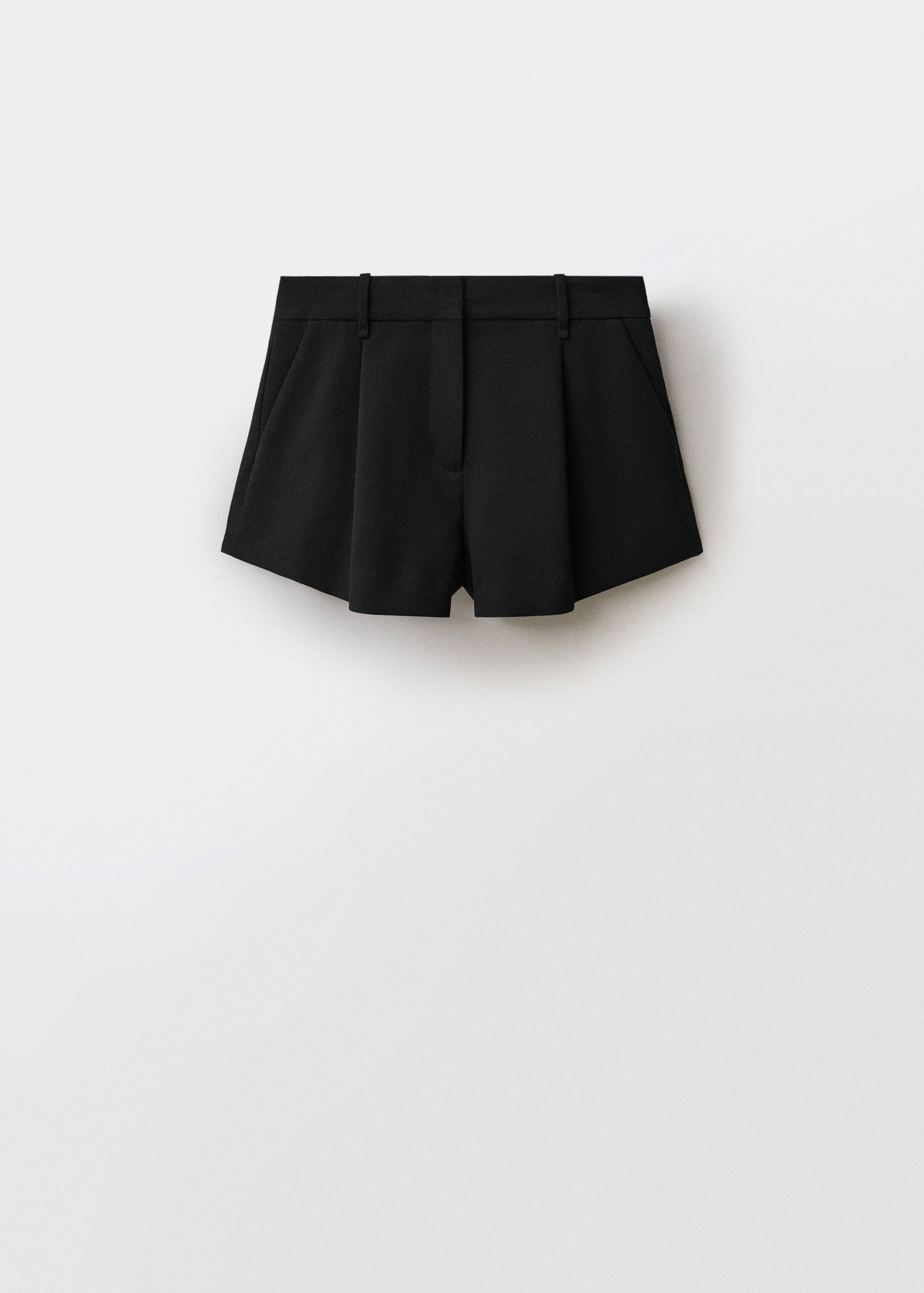 Suit shorts with pleat detail - Article without model