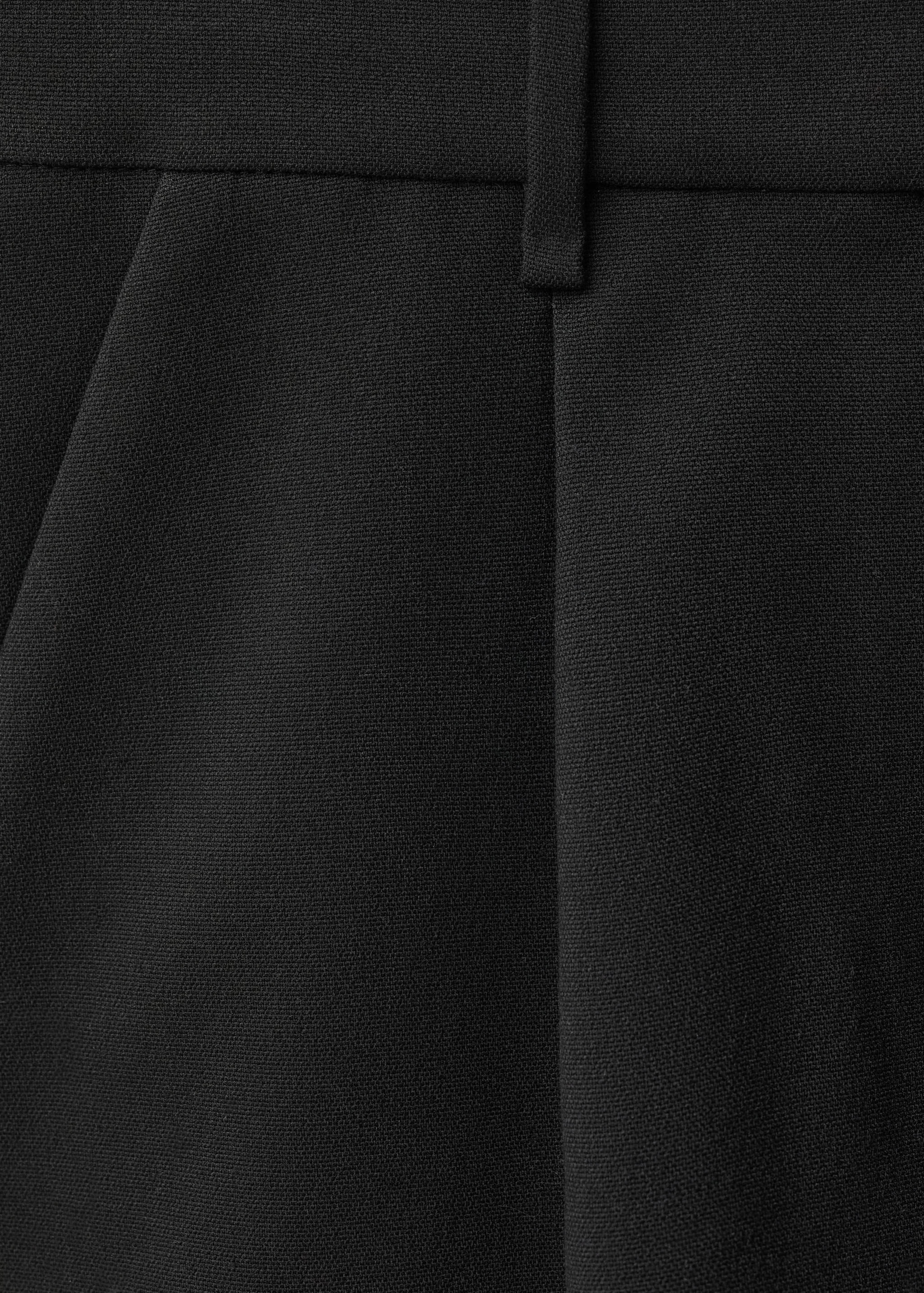 Suit shorts with pleat detail - Details of the article 0