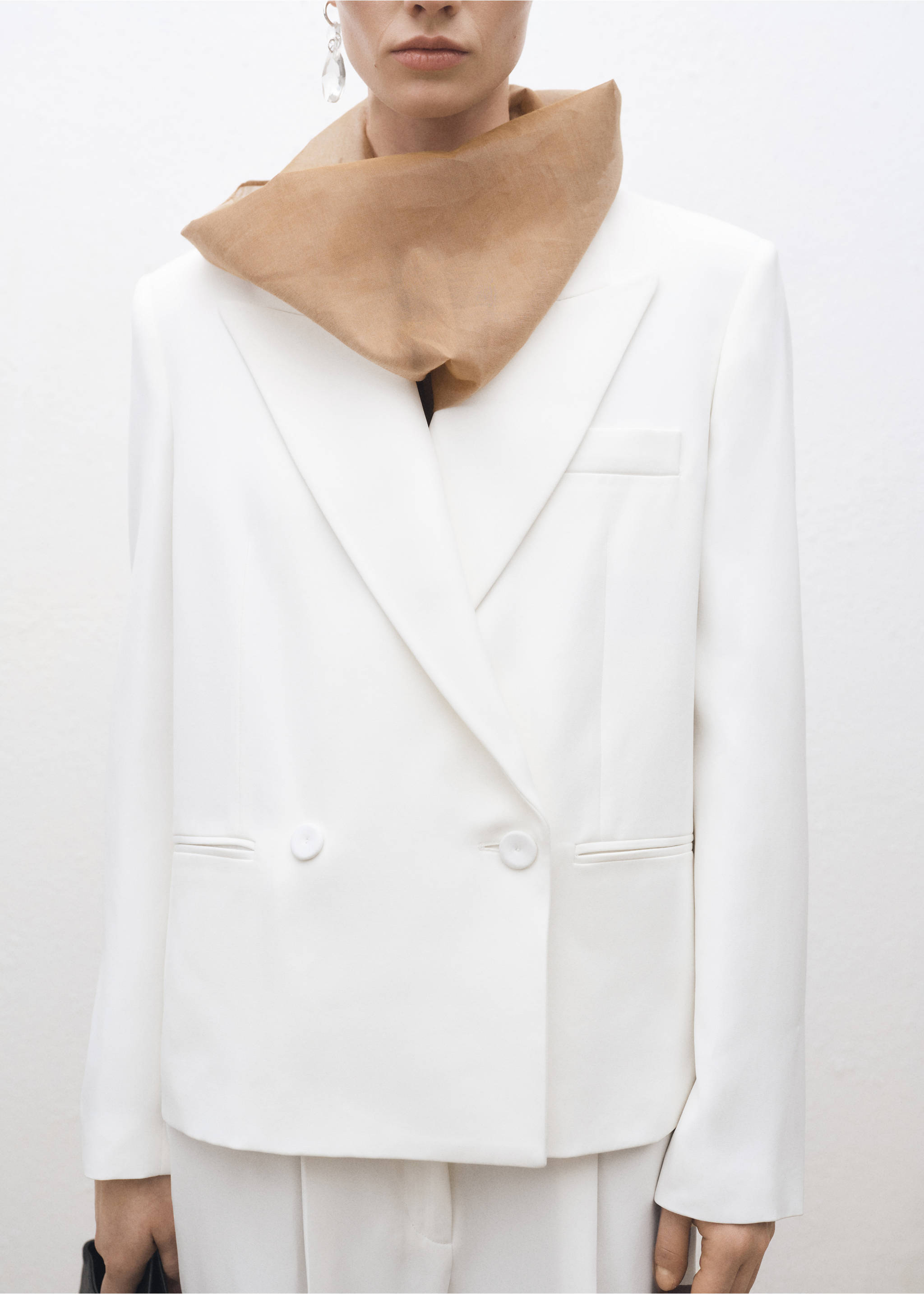 Oversized double-breasted suit jacket - Medium plane, White. Ref: 87034421-00.