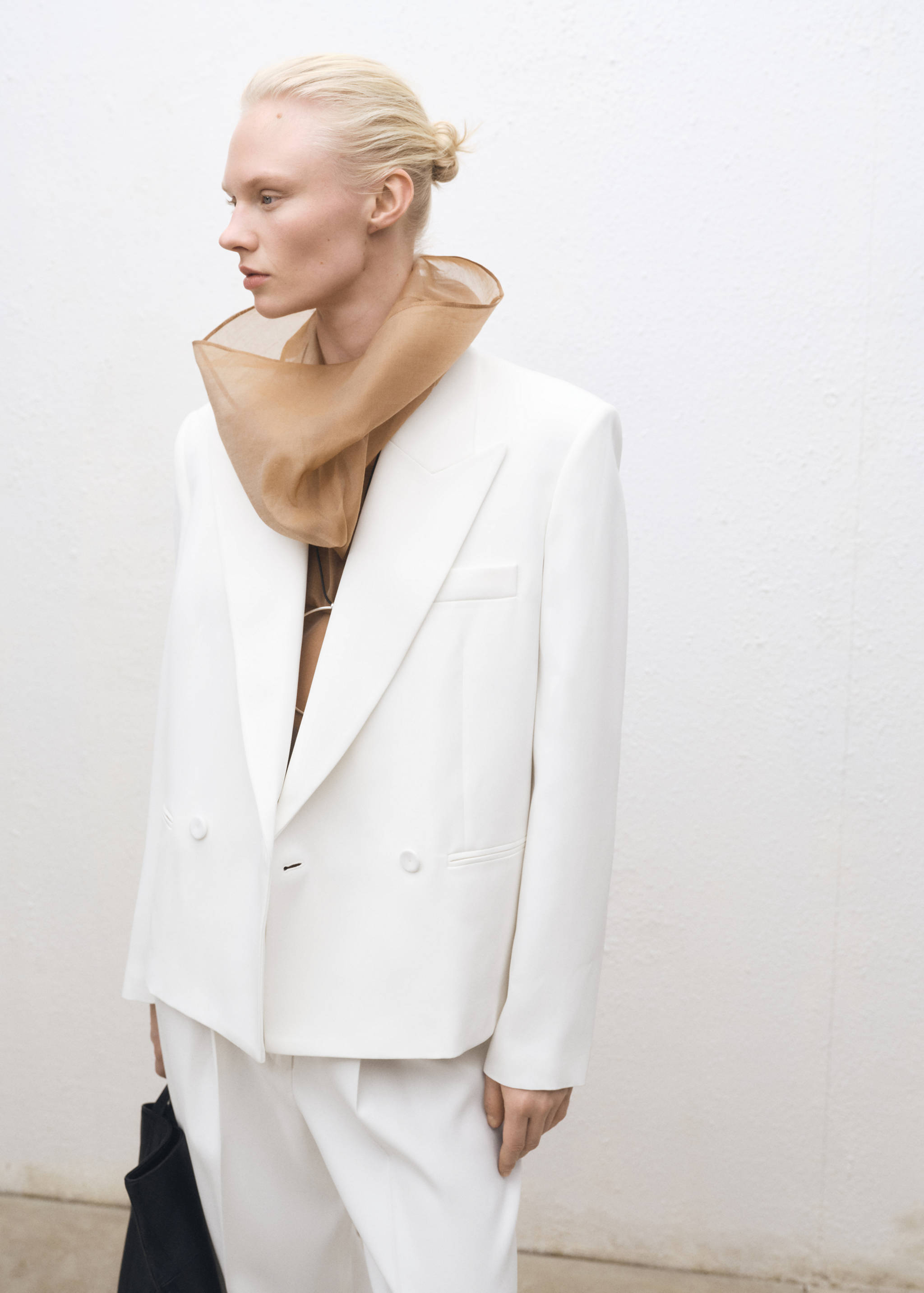 Oversized double-breasted suit jacket - Details of the article 1