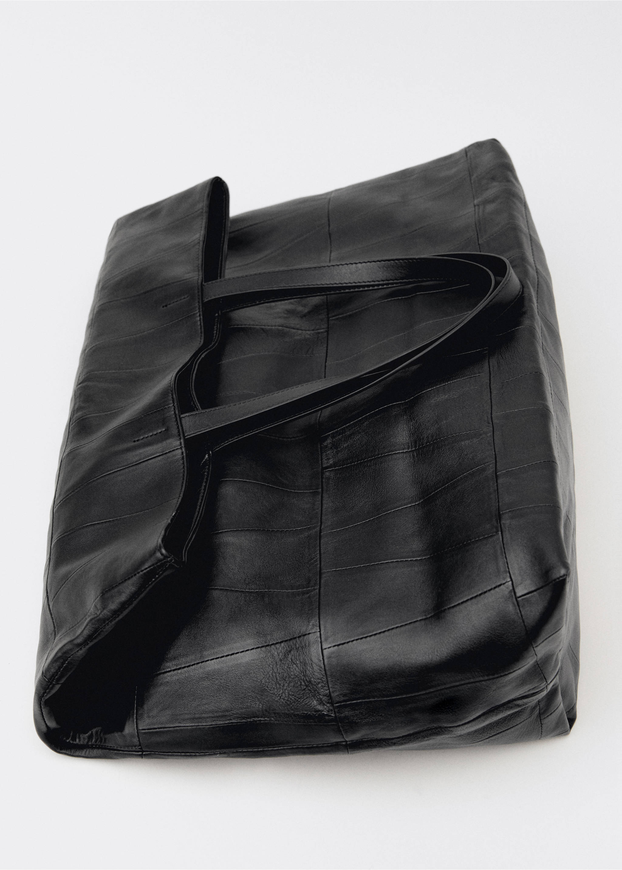 Sac cabas cuir patchwork - Détail de l'article 3, Noir. Ref: 87034423-00.