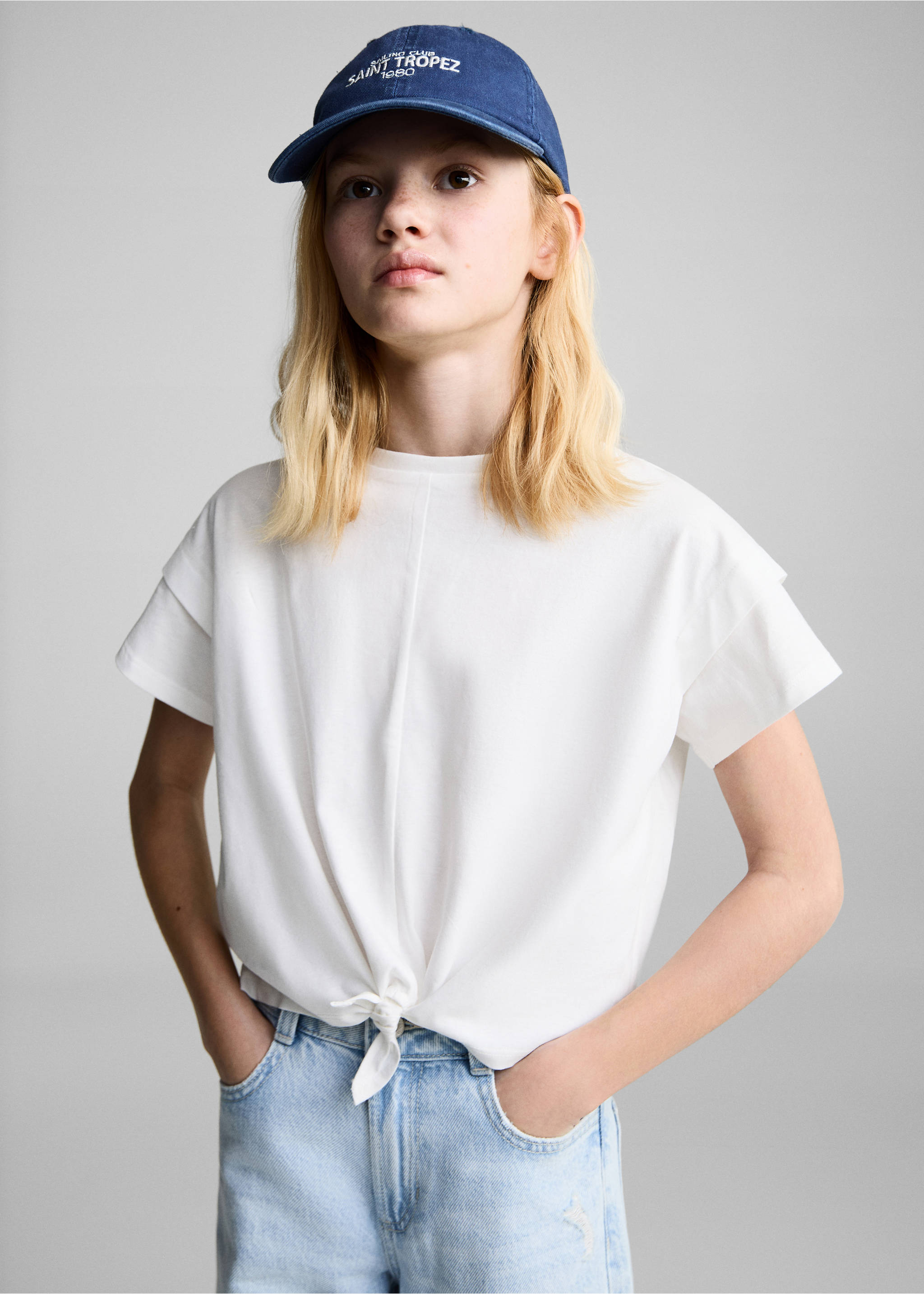 Camiseta algodón detalle nudo - Plano medio, Blanco roto. Ref: 87034801-00.