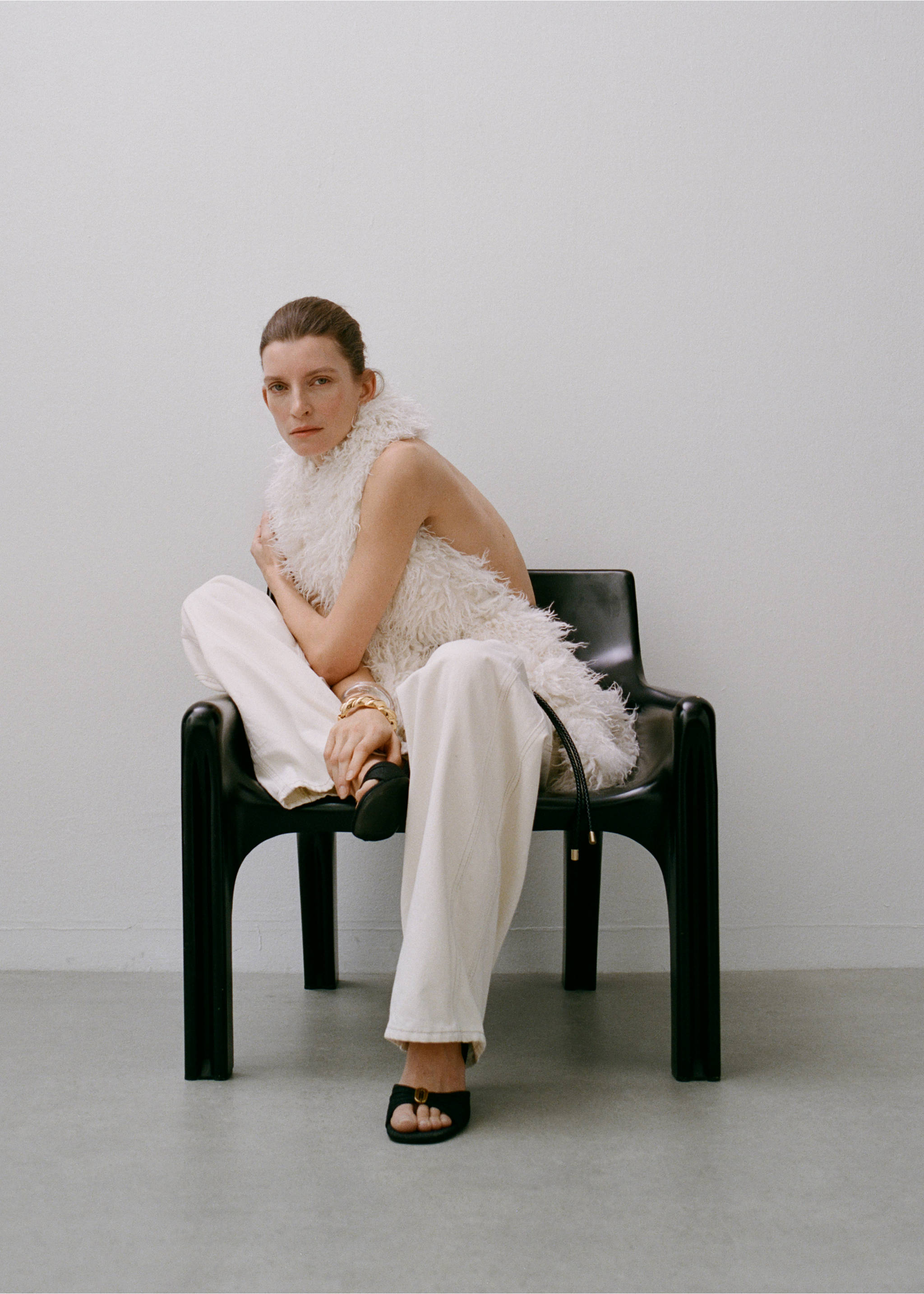 Högklackade sandaler med metalldetalj - Detaljer om artikeln 6, Svart. Ref: 87034804-00.