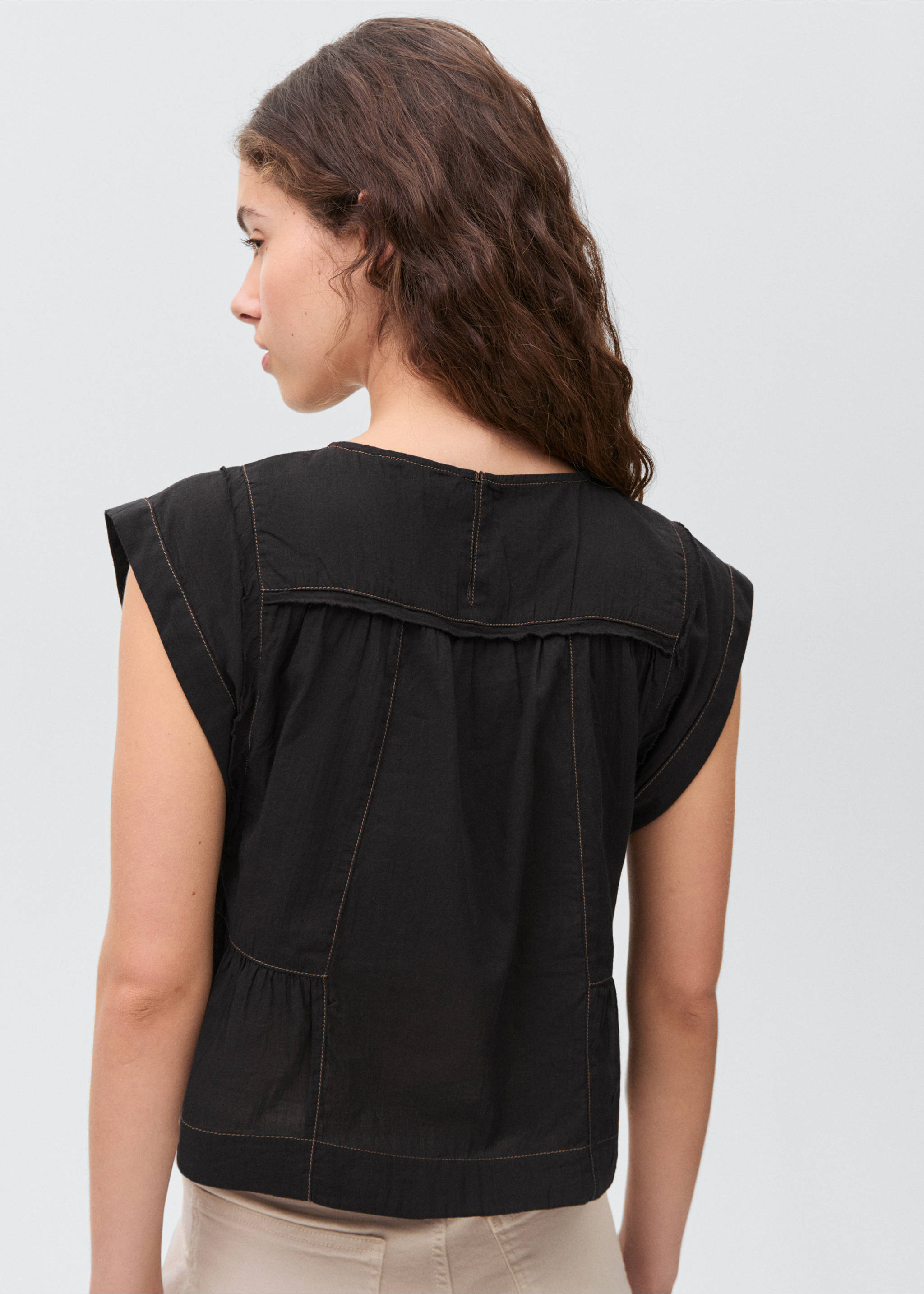 Blouse coutures décoratives - Verso de l’article, Noir. Ref: 87035727-00.