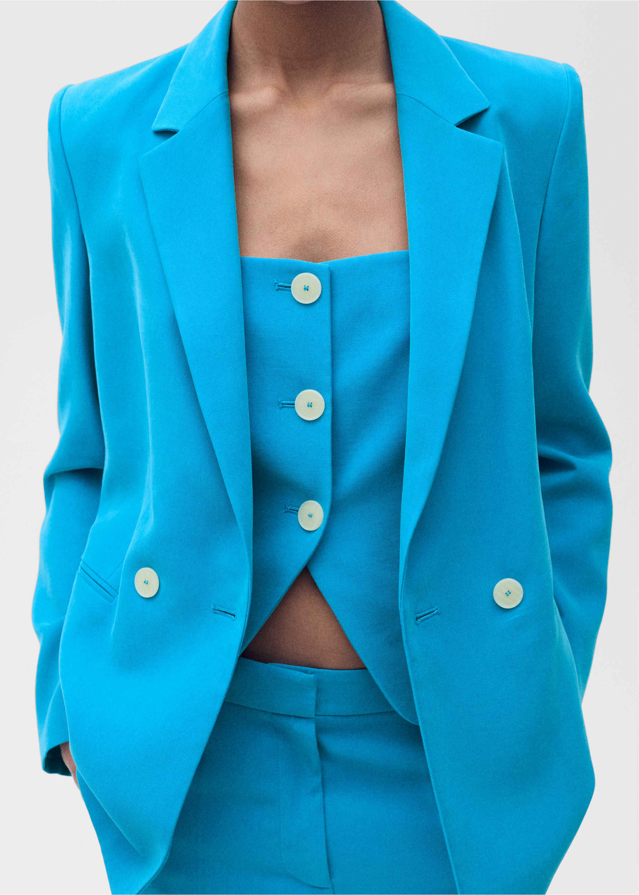 Suit waistcoat with open back - Details of the article 6, Blue. Ref: 87035736-00.