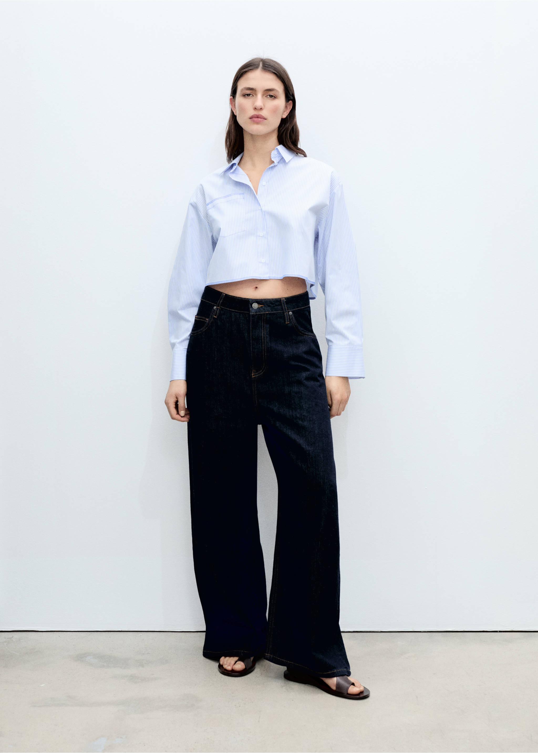 Crop-Hemd mit Streifen und Nahtdetails - Allgemeine Ansicht, Blau. Ref: 87035745-00.