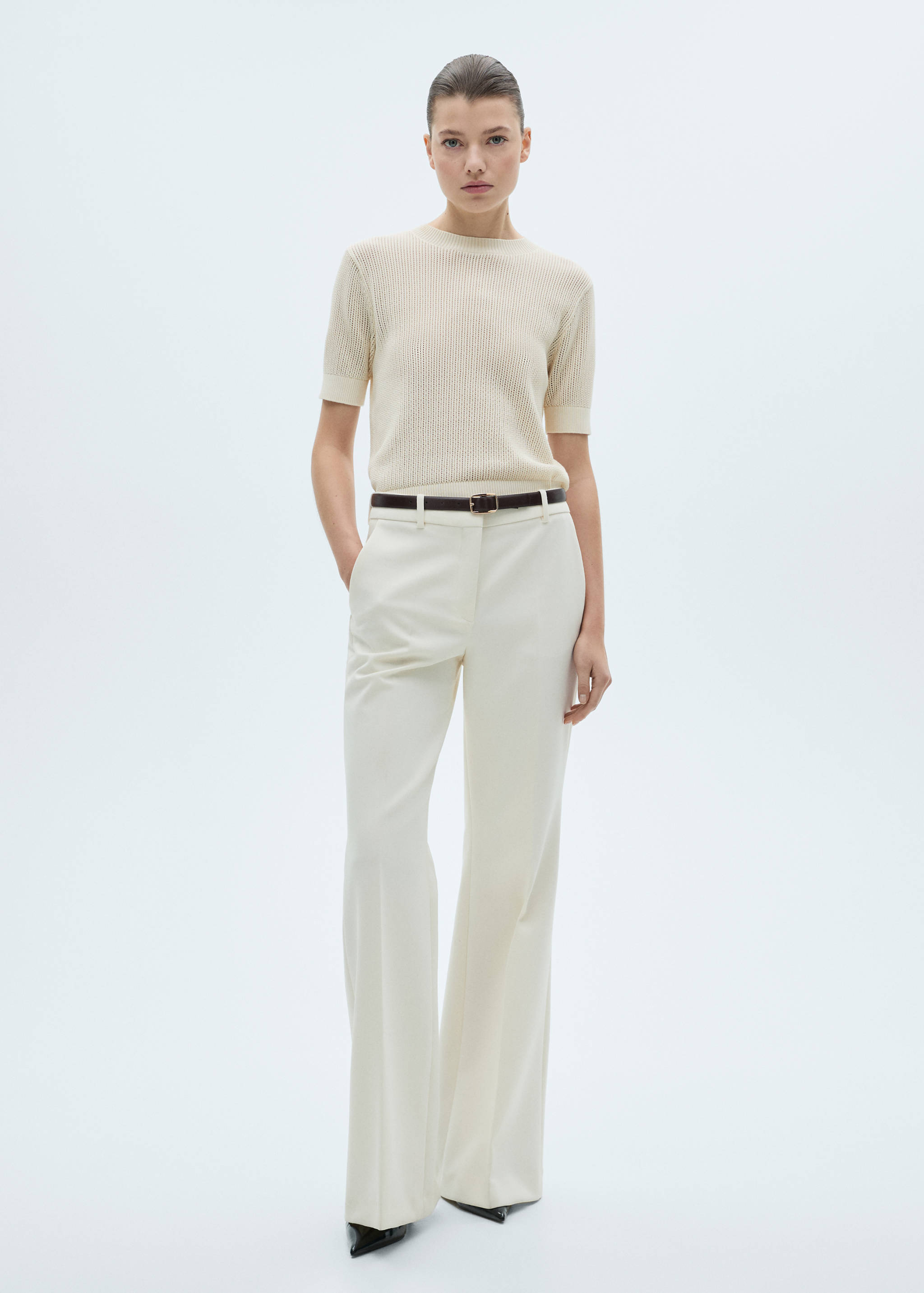 Short-sleeved openwork knitted sweater - General plane