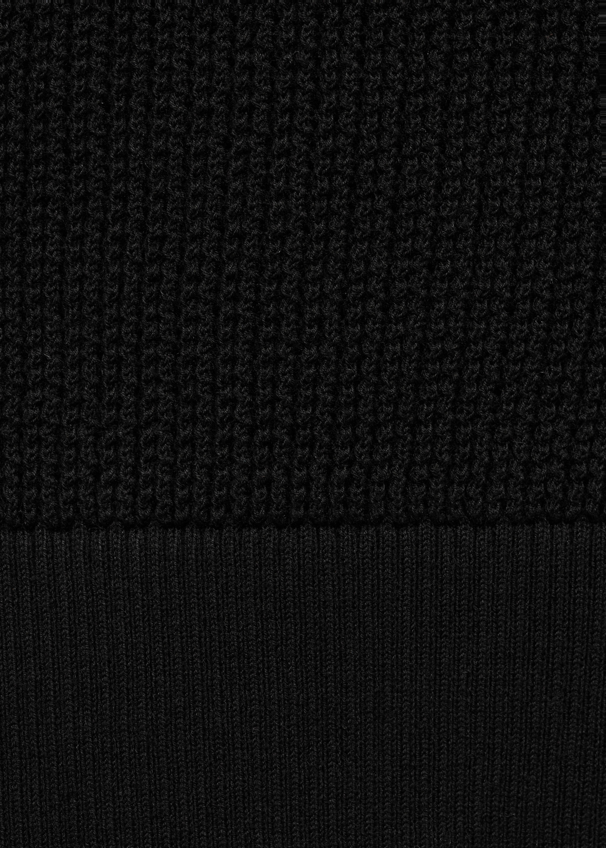 Short-sleeved openwork knitted sweater - Details of the article 0