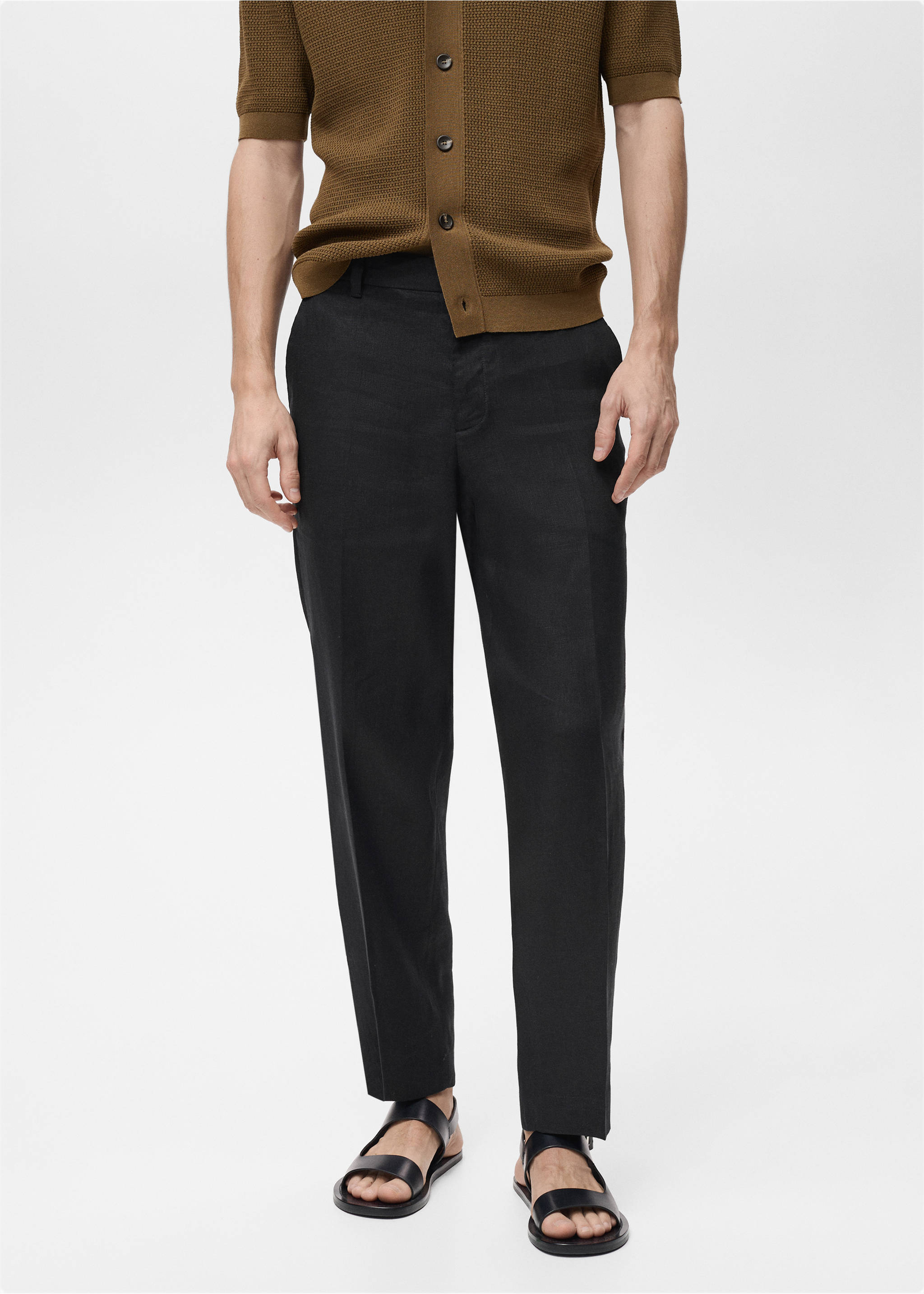 100% linen regular-fit trousers - Medium plane, Black. Ref: 87035921-00.